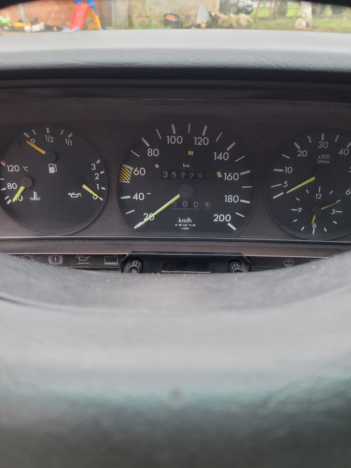 Mercedes-Benz 190 D 2,5, fotografija 3