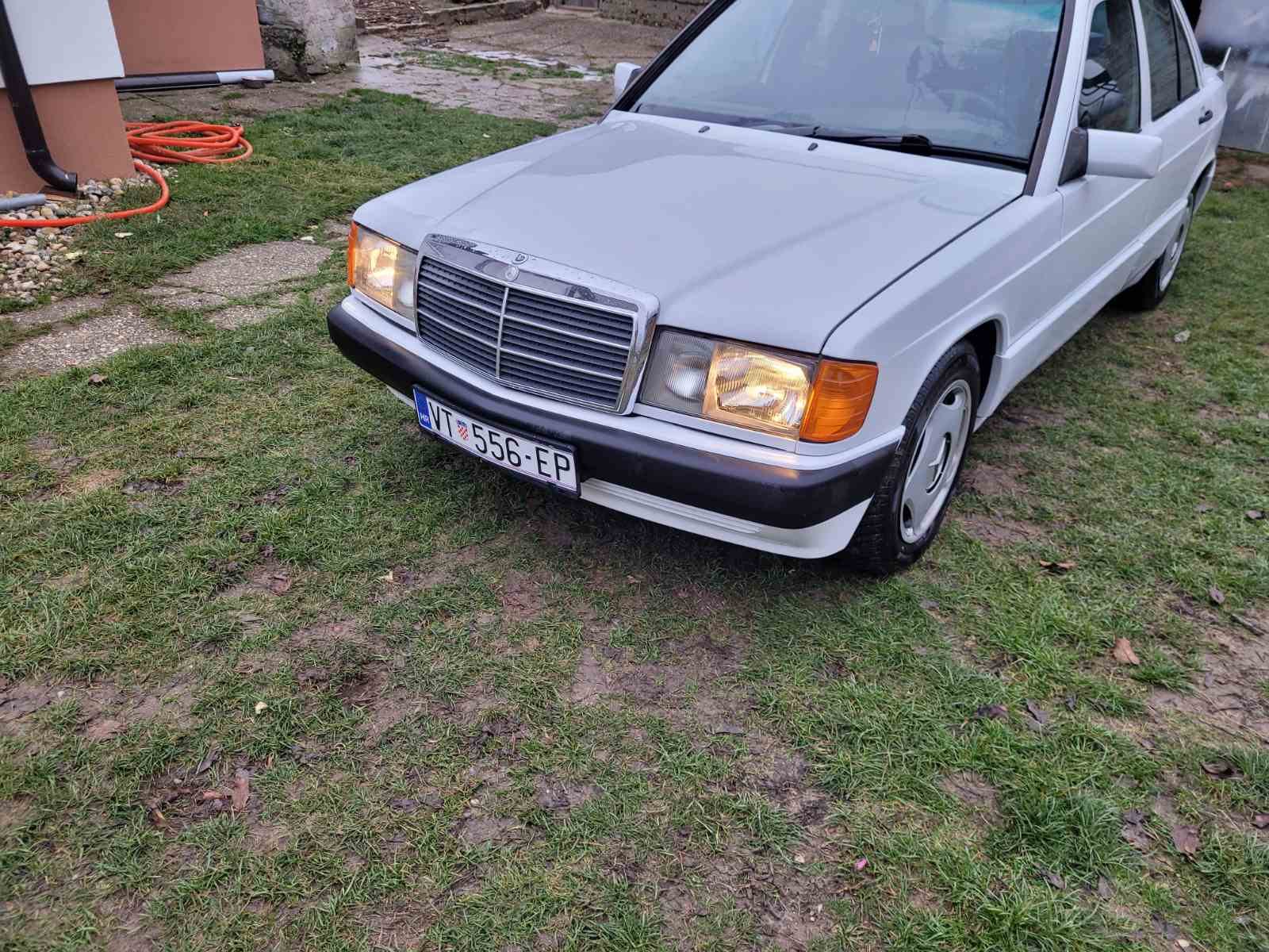 Mercedes-Benz 190 D 2,5, fotografija 15