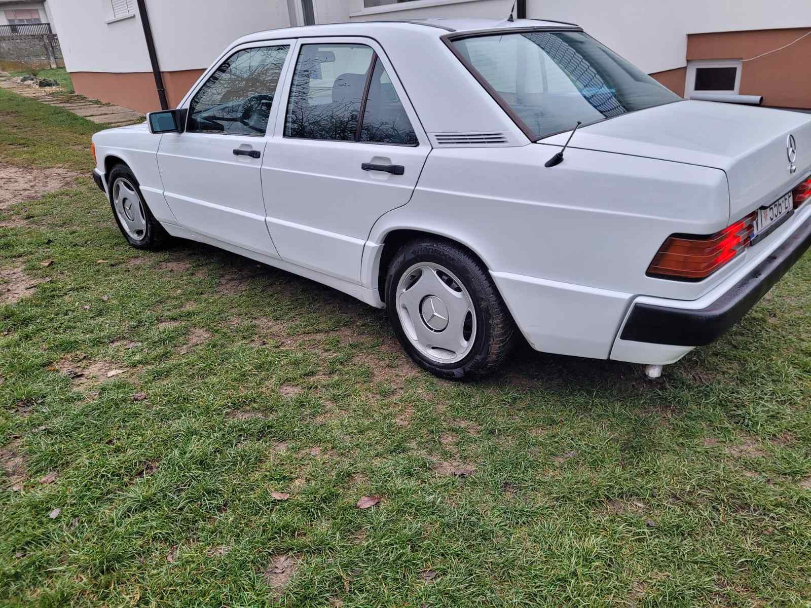 Mercedes-Benz 190 D 2,5, fotografija 2