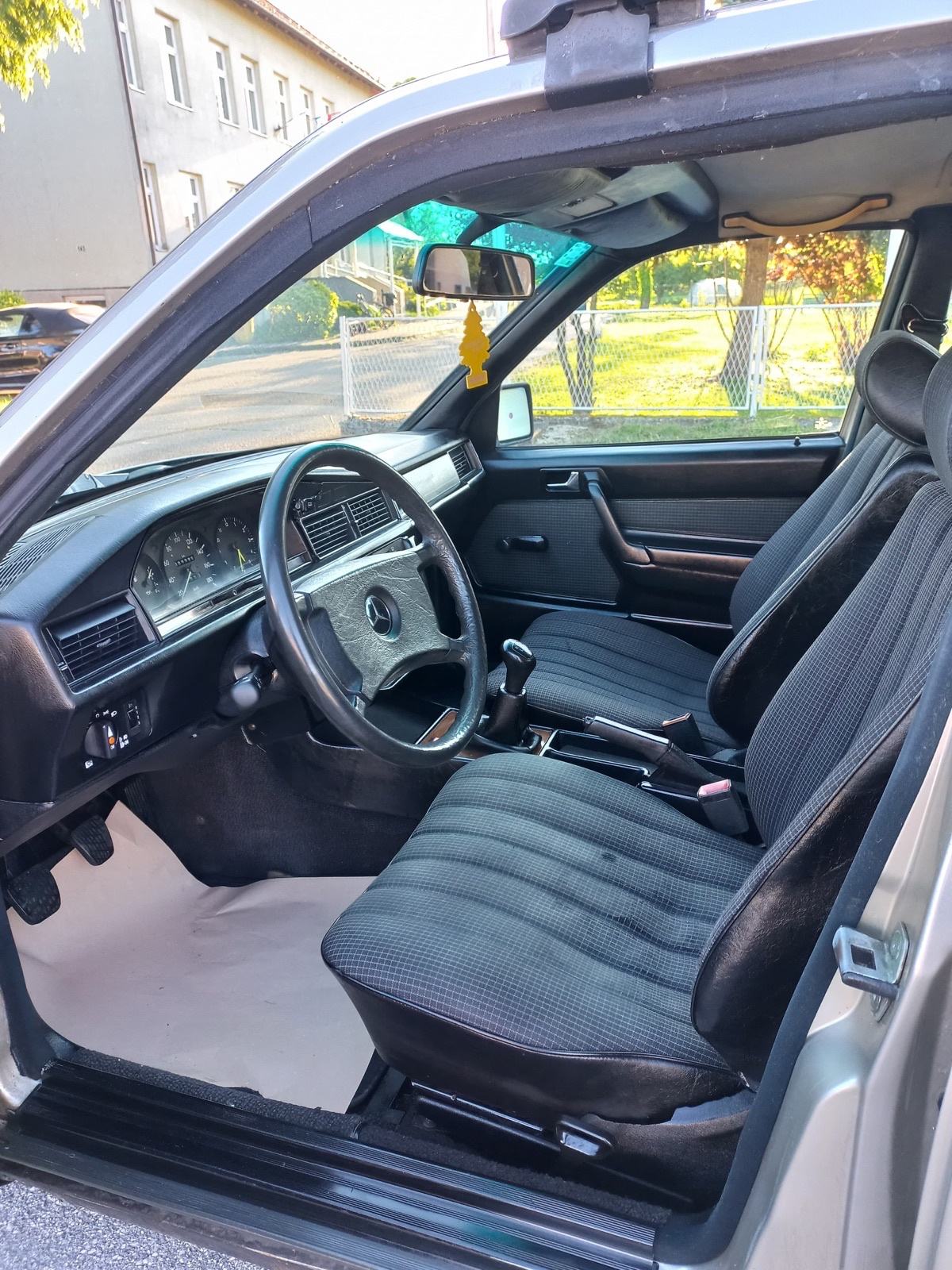 Mercedes-Benz 190 D IZEL AUTO DOBAR MOGUCA ZAMJENA, pogled izvana - slika 5