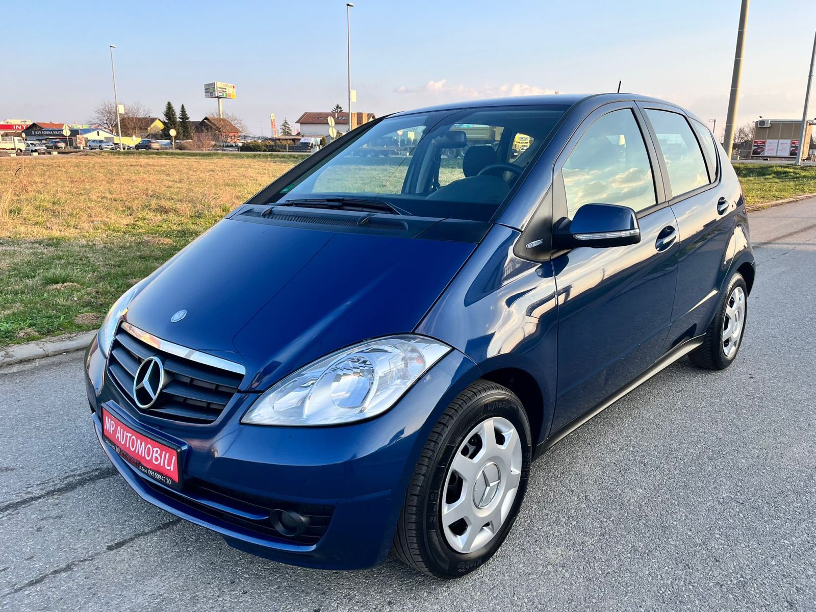 Mercedes-Benz A-160 CDI-2012gd.md-KLIMA-tempomat,1.vlasn,media,KARTICE, pogled izvana - slika 1