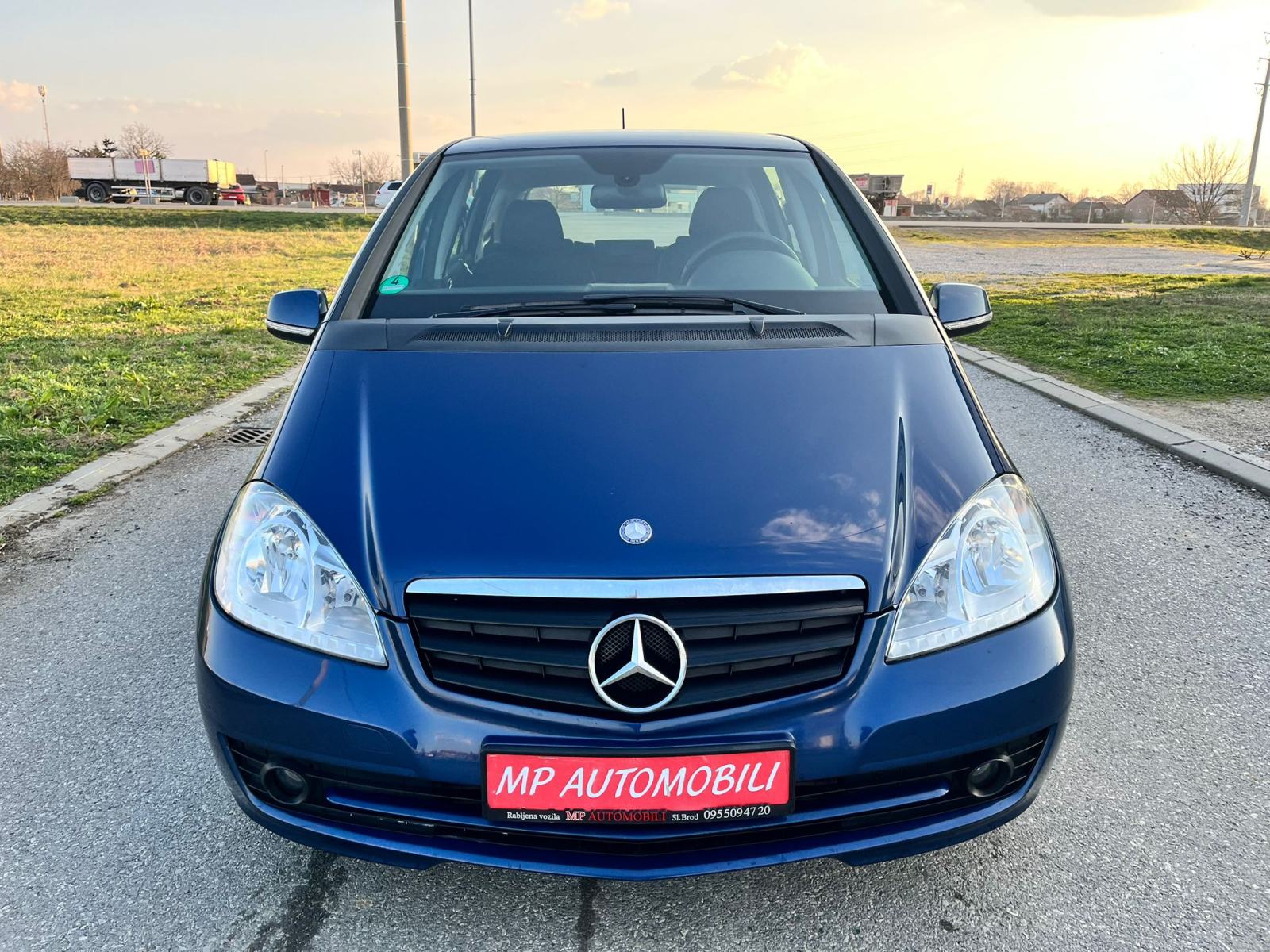 Mercedes-Benz A-160 CDI-2012gd.md-KLIMA-tempomat,1.vlasn,media,KARTICE, pogled izvana - slika 2