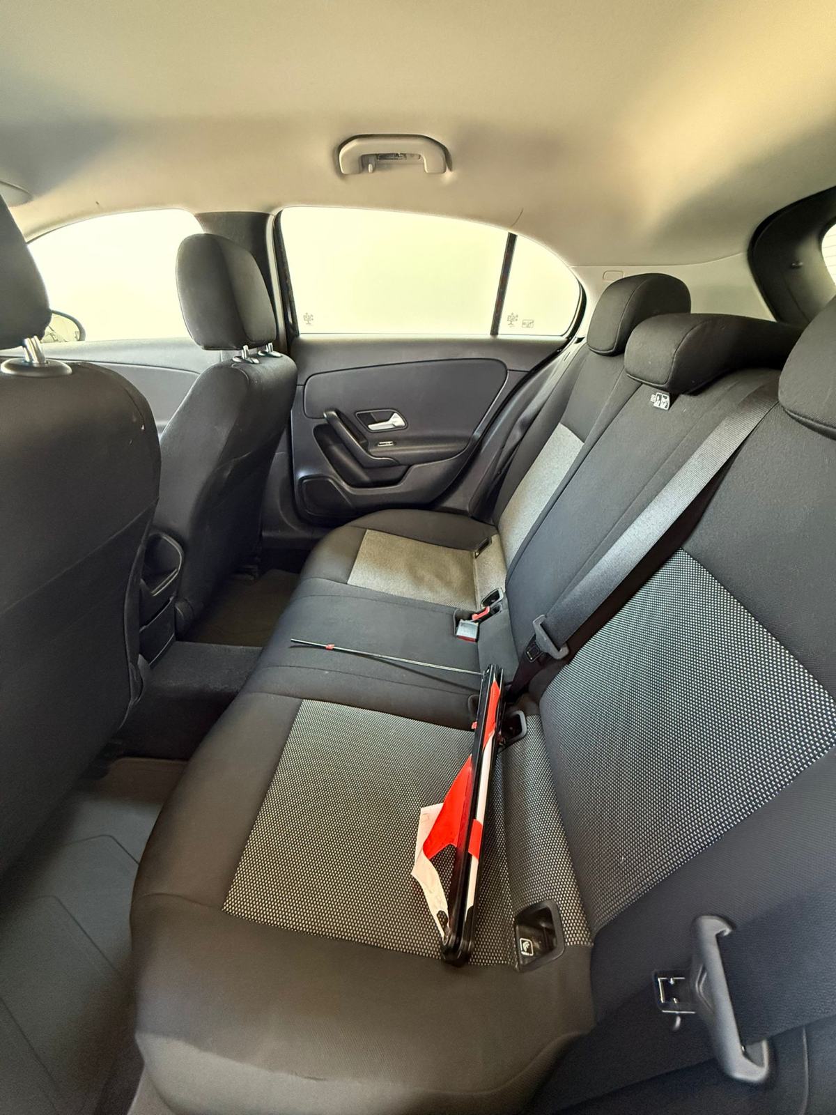 Mercedes-Benz A 180 d - Crni biser sa samo 4 godine starosti, Euro 6,, fotografija 7