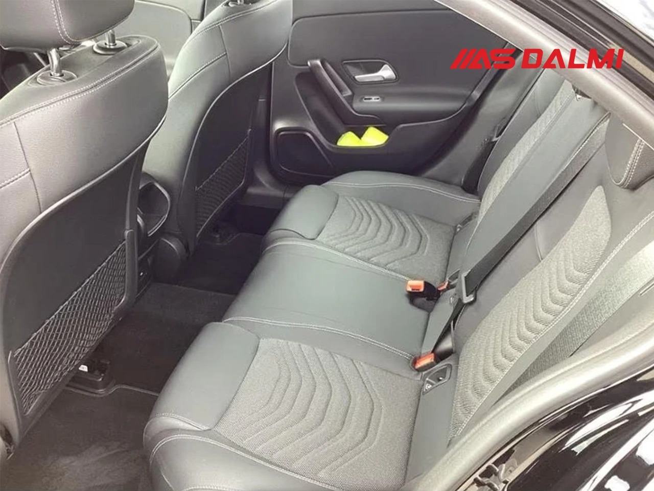 Mercedes-Benz A 180d 2.0 Limuzina 8G FULL-LED VIRTUAL COCKPIT FACELIFT, fotografija 10