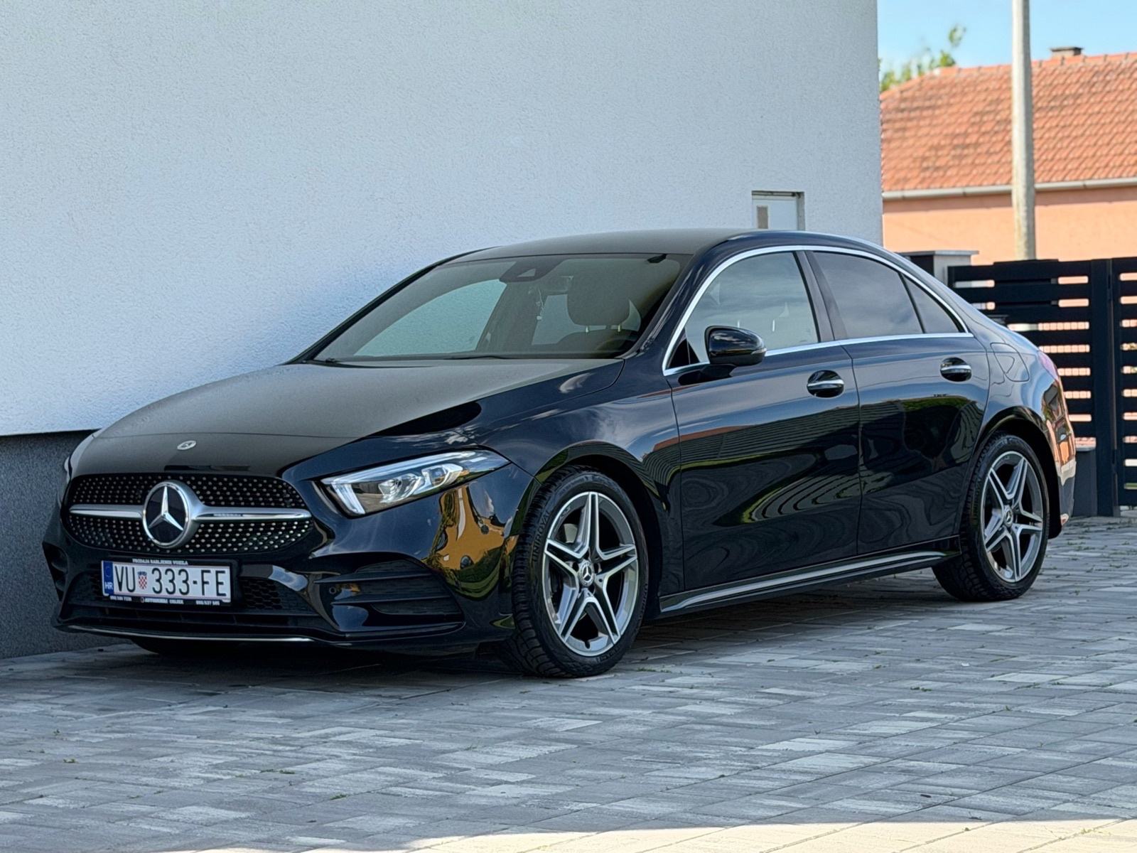 Mercedes-Benz A 180d AMG - AUTOMATIK!, pogled izvana - slika 1