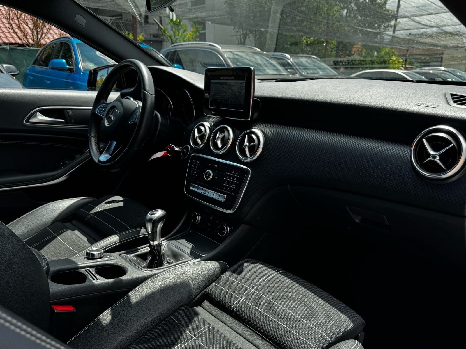 Mercedes Benz A 200 d / 2143cm / XENON / NAVI / URBAN / ALU / PDC /, fotografija 9