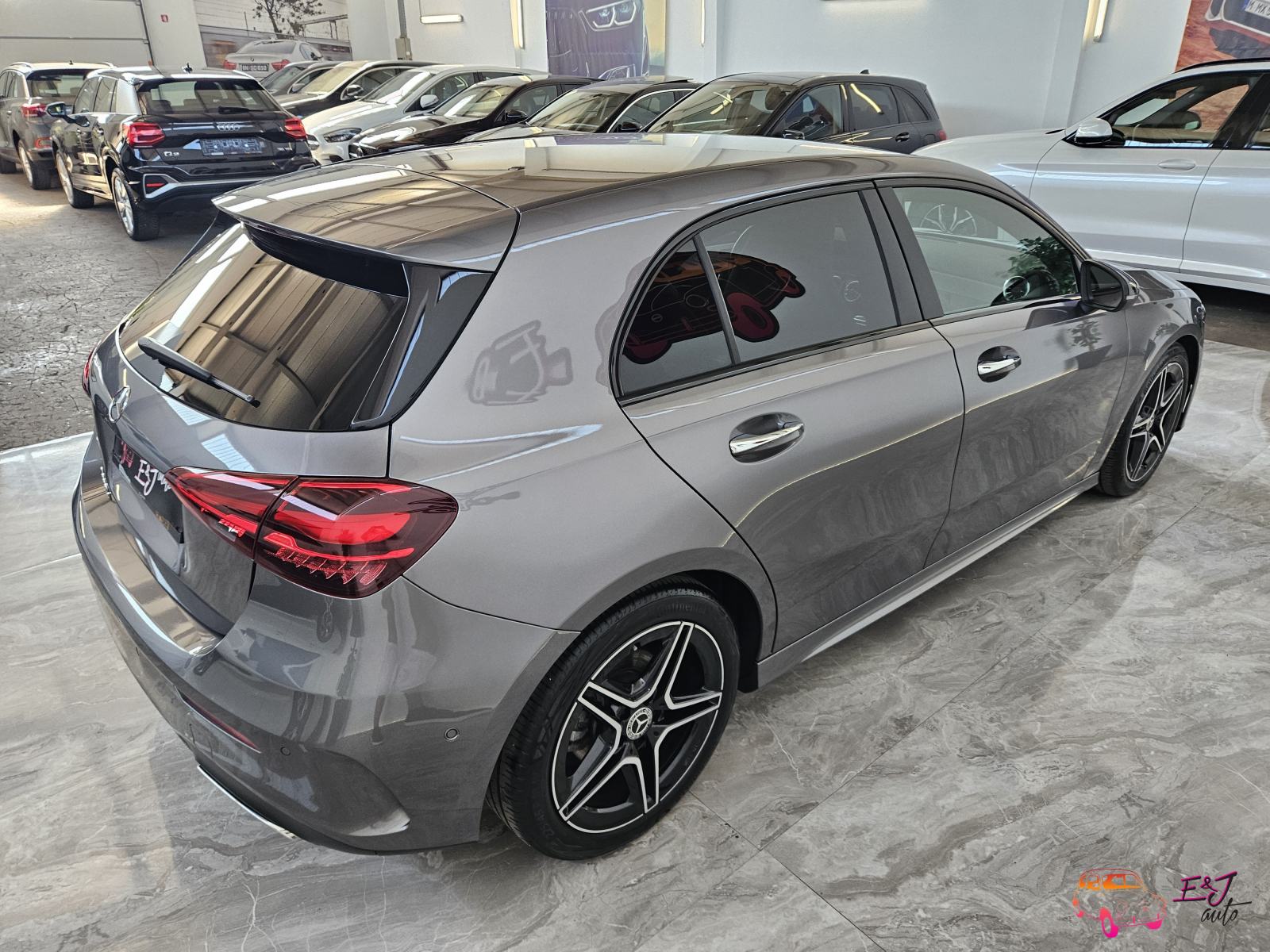 Mercedes-Benz A 200 d AMG-LINE NOV MODEL NIGHT-PAKET KAMERA ASSIST, fotografija 6
