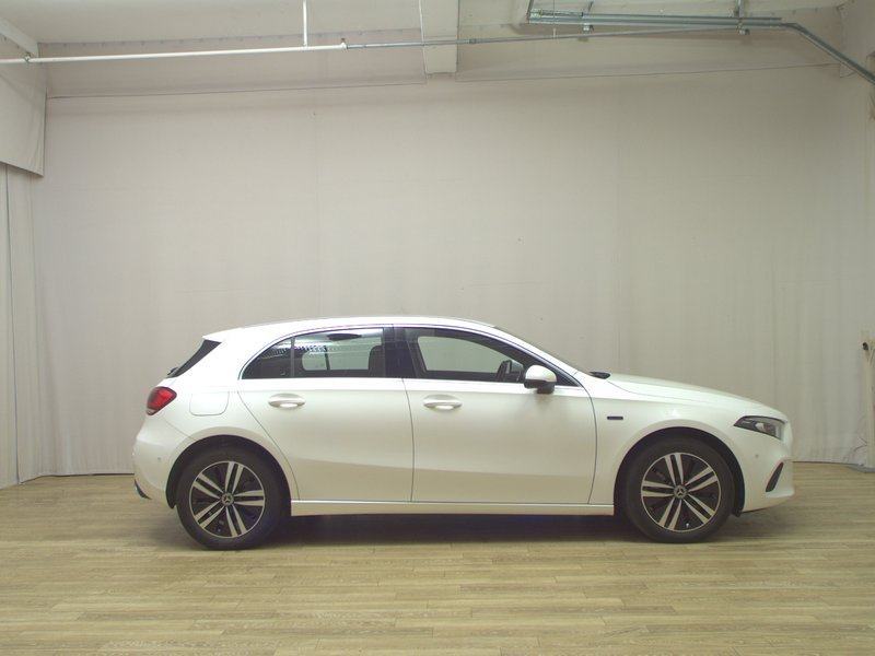 Mercedes-Benz A 250 e automatik Progressive • Full LED • digitalni ins, pogled izvana - slika 1