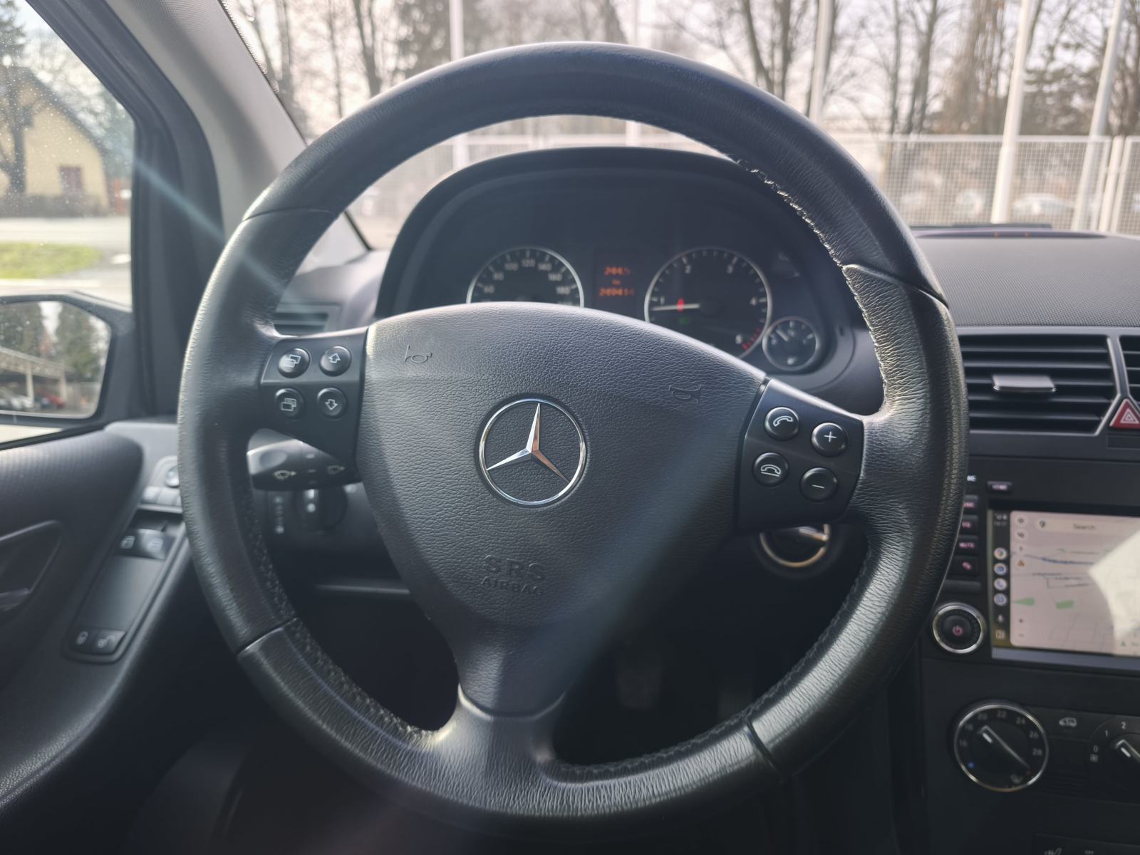 Mercedes-Benz A-klasa 160 CDI NAVI ŠIBER PARK SENZORI BLUETOOTH WIFI, fotografija 19
