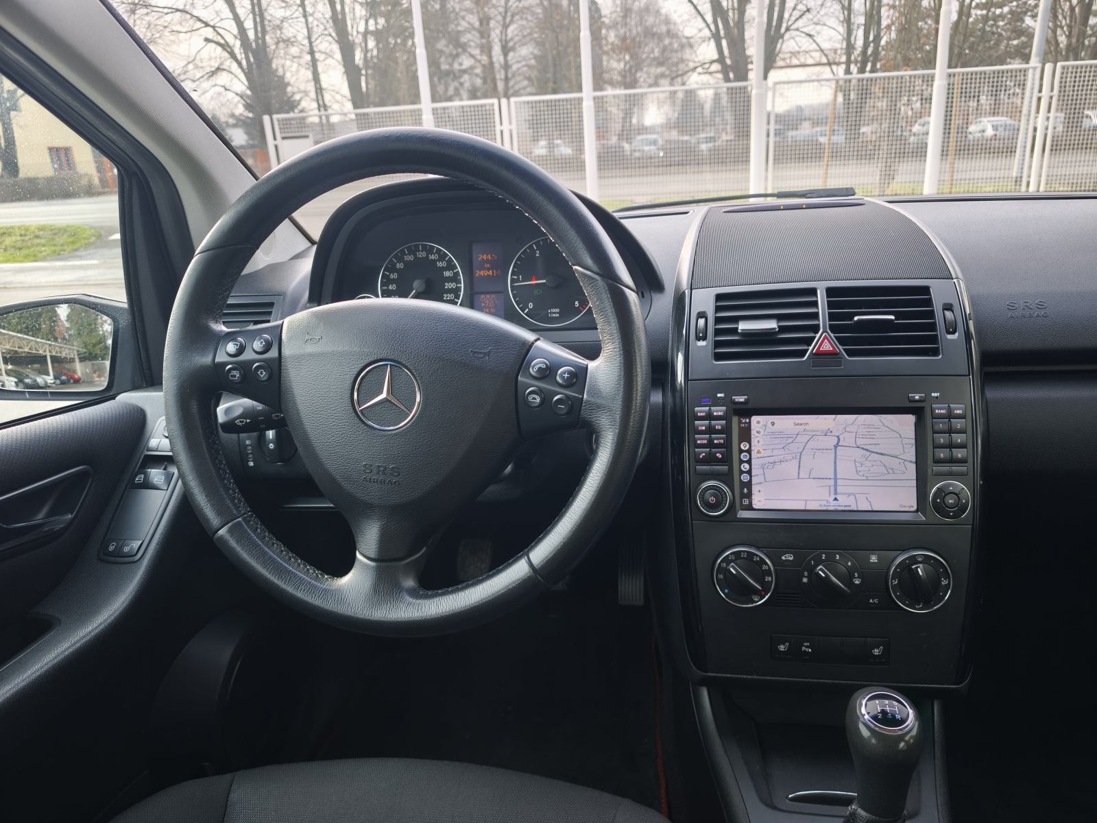 Mercedes-Benz A-klasa 160 CDI NAVI ŠIBER PARK SENZORI BLUETOOTH WIFI, fotografija 17