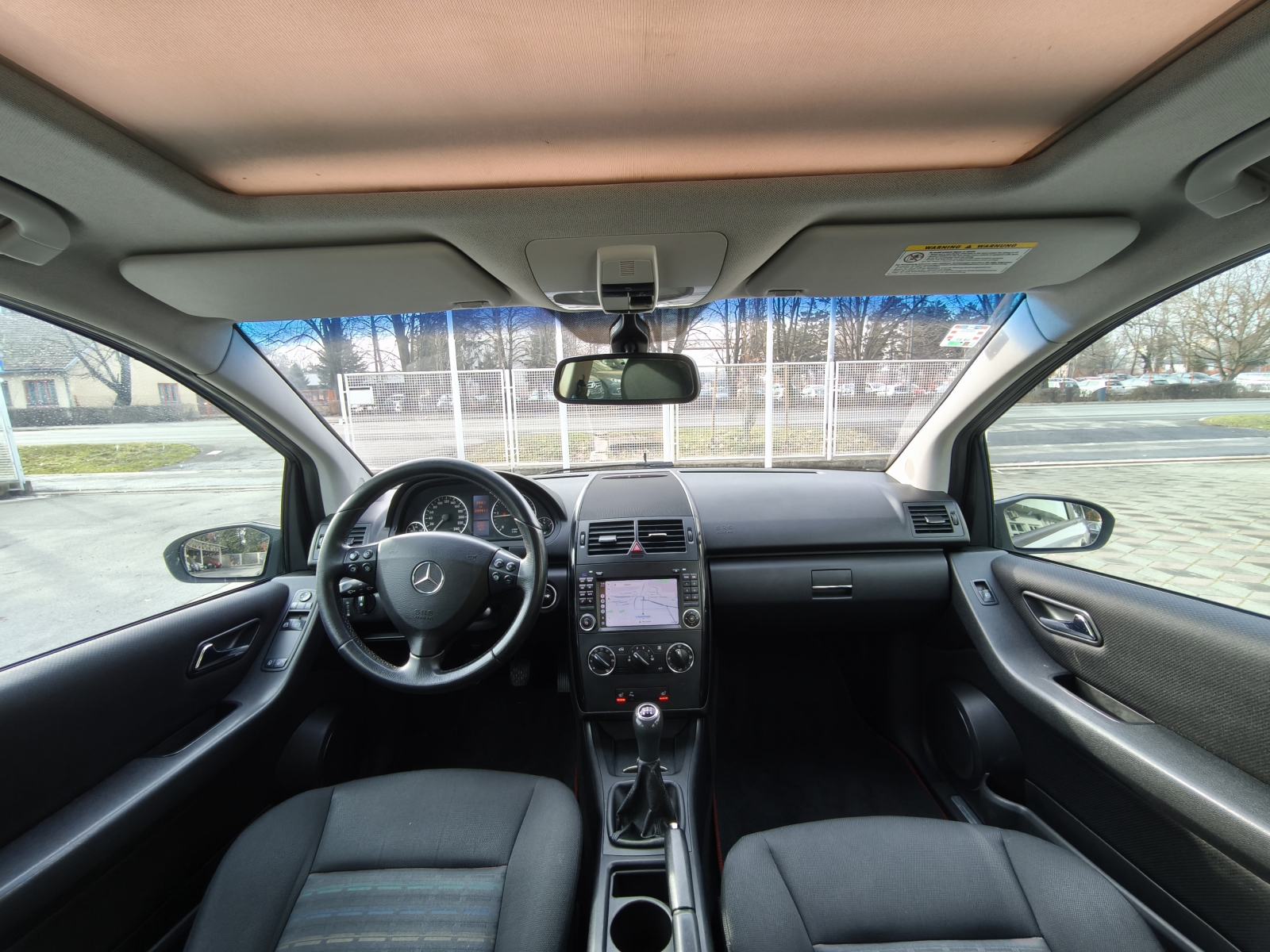 Mercedes-Benz A-klasa 160 CDI NAVI ŠIBER PARK SENZORI BLUETOOTH WIFI, fotografija 16