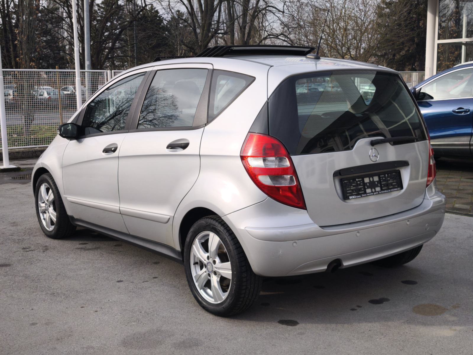 Mercedes-Benz A-klasa 160 CDI NAVI ŠIBER PARK SENZORI BLUETOOTH WIFI, fotografija 10