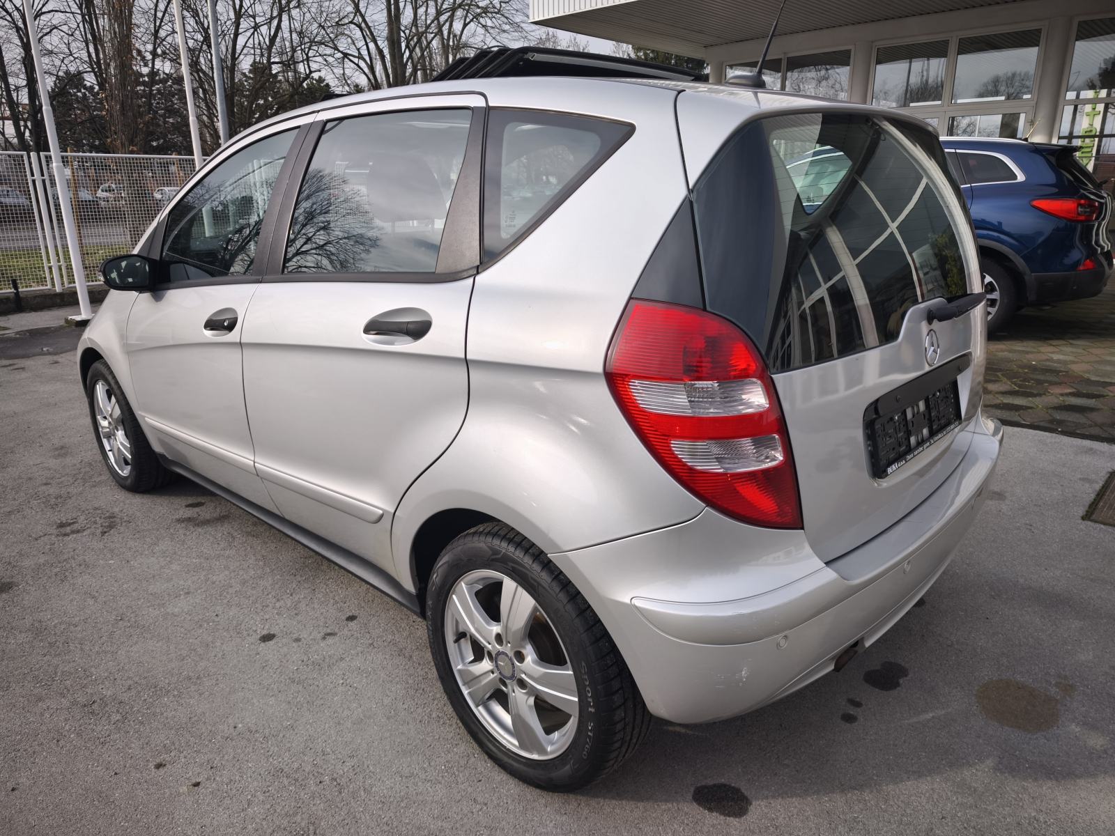 Mercedes-Benz A-klasa 160 CDI NAVI ŠIBER PARK SENZORI BLUETOOTH WIFI, fotografija 11