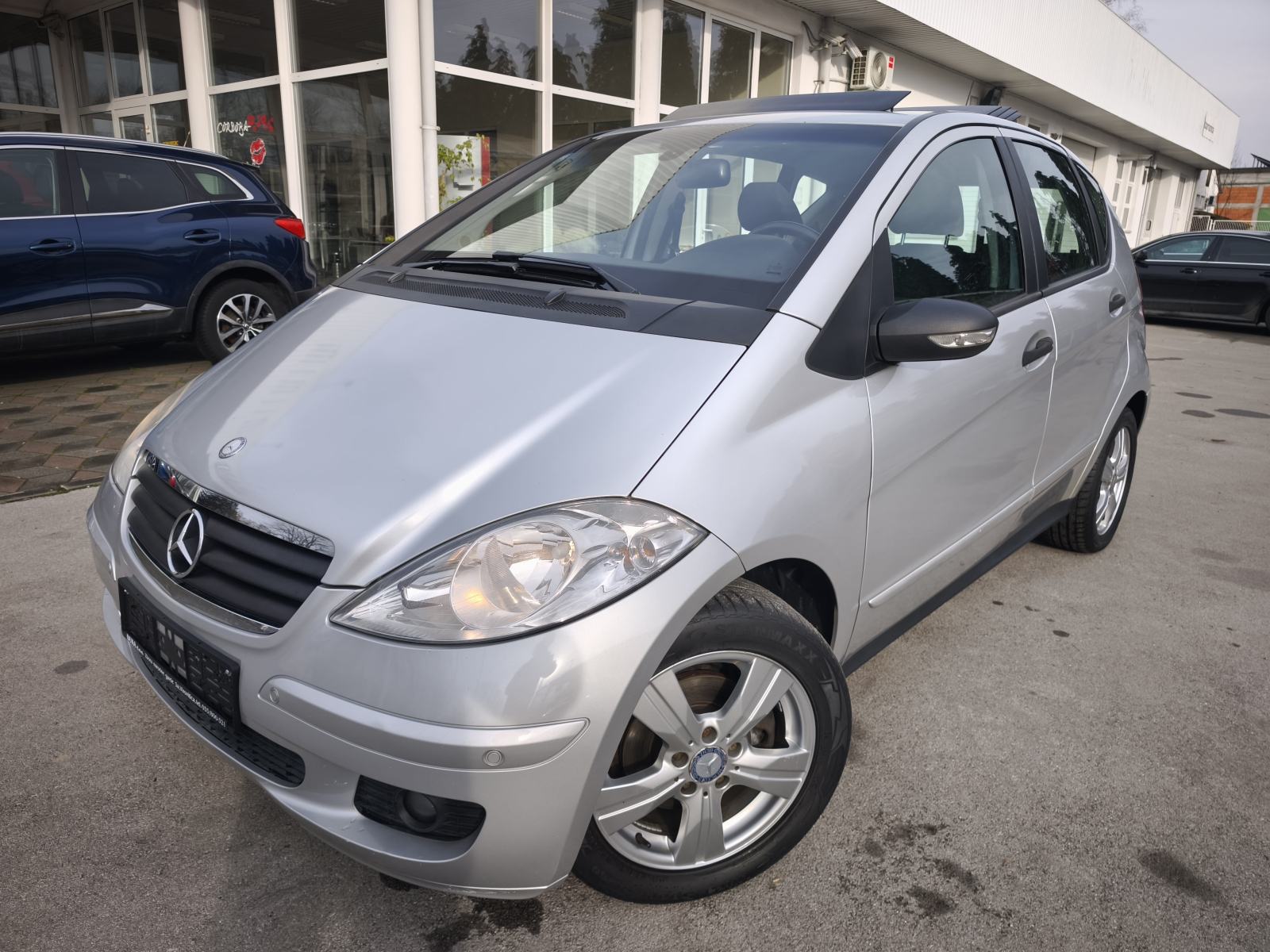 Mercedes-Benz A-klasa 160 CDI NAVI ŠIBER PARK SENZORI BLUETOOTH WIFI, fotografija 8