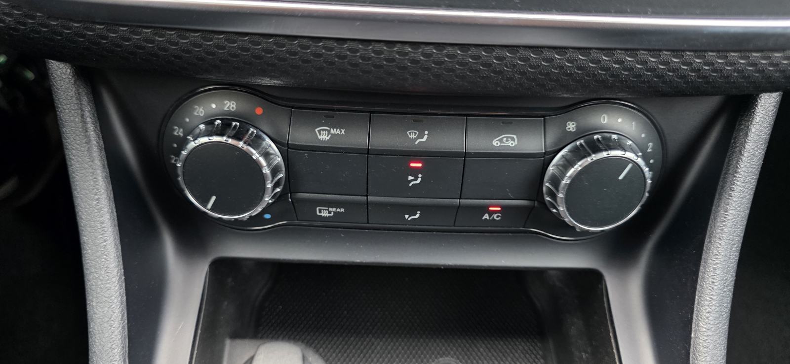 Mercedes-Benz A-klasa 160CDI, 93000KM, 6 BRZINA, AUT. KLIMA, EL. PAKET, fotografija 18