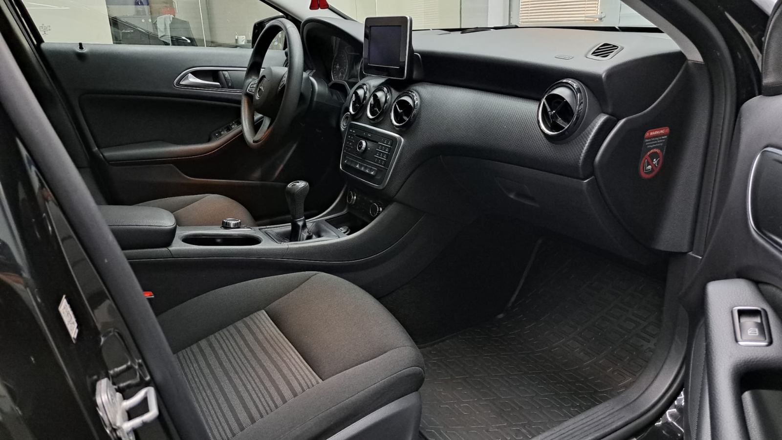 Mercedes-Benz A-klasa 160 d, fotografija 9