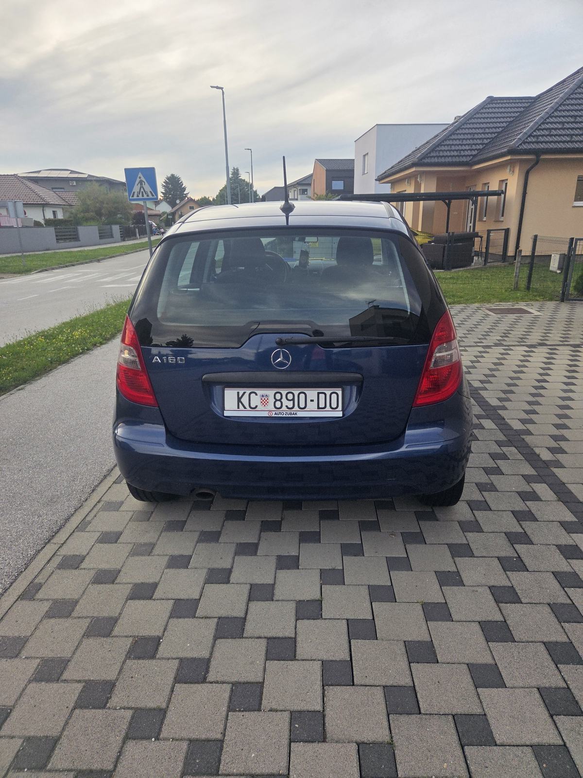 Mercedes-Benz A-klasa 160, pogled izvana - slika 4
