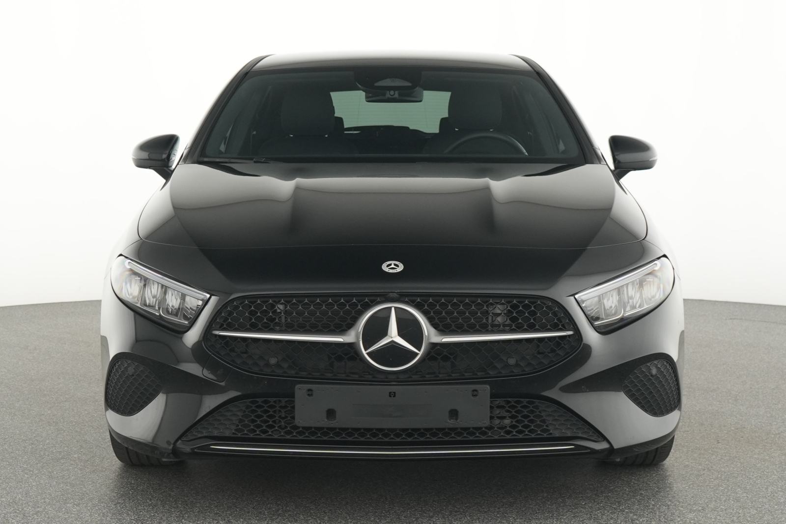 Mercedes-Benz A-klasa 180 2,0D AUTOMATIK PDC KAMERA NAV LED NOVI MODEL, fotografija 3