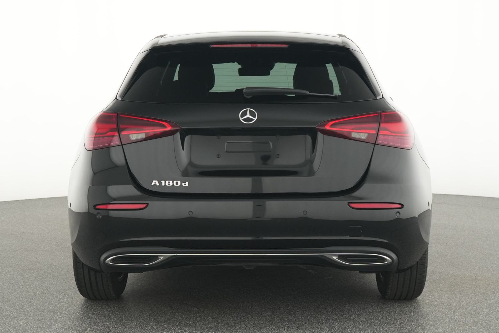Mercedes-Benz A-klasa 180 2,0D AUTOMATIK PDC KAMERA NAV LED NOVI MODEL, fotografija 4