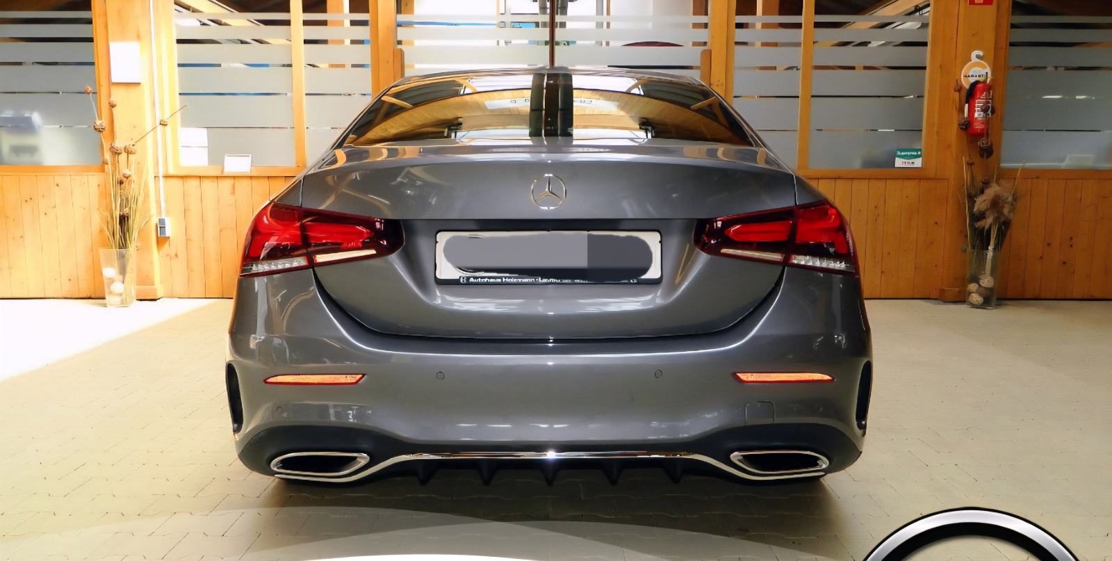 Mercedes-Benz A-klasa 180 AMG Limuzina -LED-NAVI-AMBIENT-ALU-JAMSTVO, fotografija 5