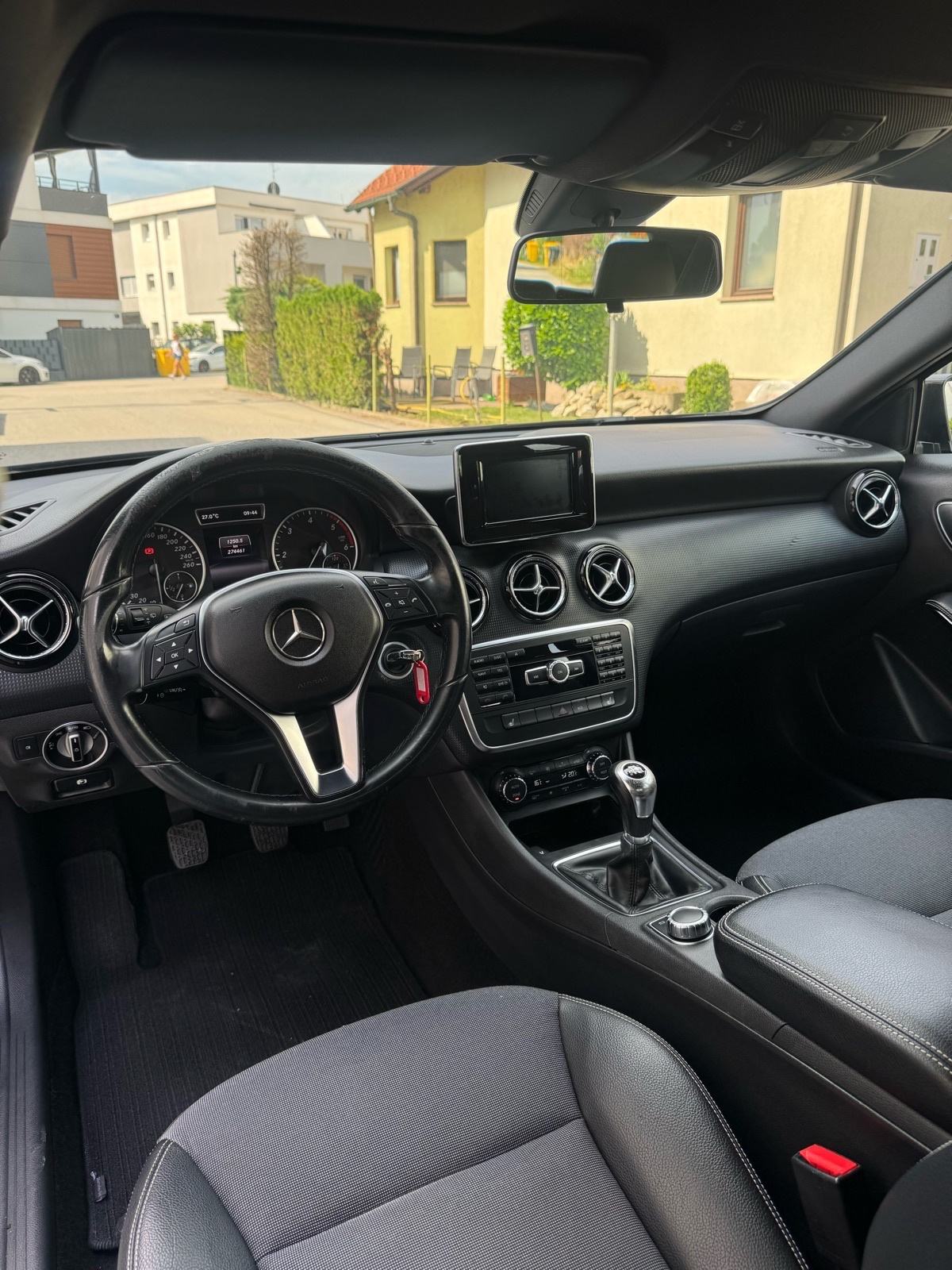 Mercedes-Benz A-klasa 180 Sport, fotografija 10