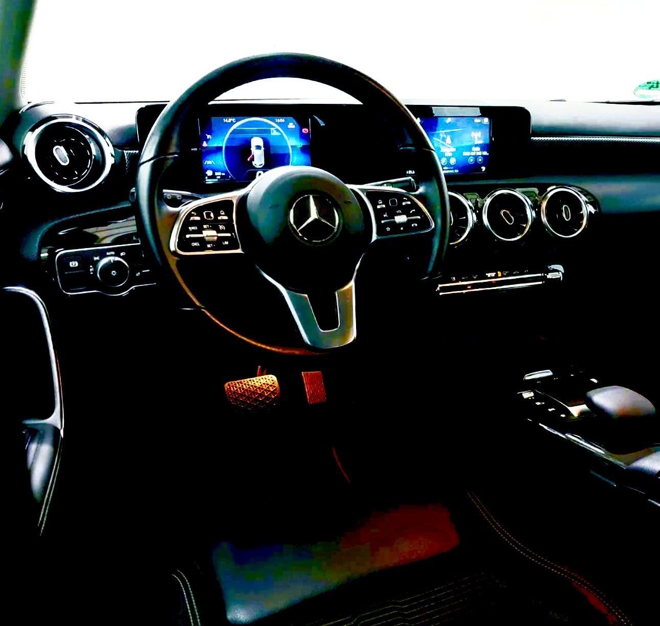 Mercedes A klasa 180d u top stanju. Registracija ističe 29.07 2027.god, fotografija 9