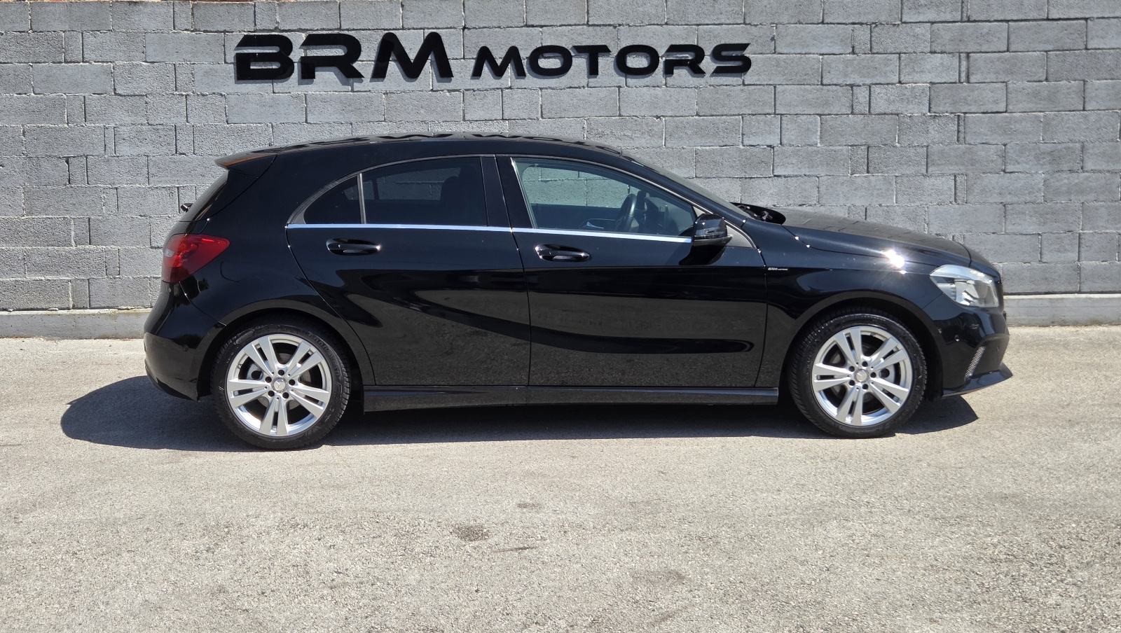 Mercedes-Benz A-klasa 180 benzin URBAN 6brzina --2016.g.--153.270km-, fotografija 4
