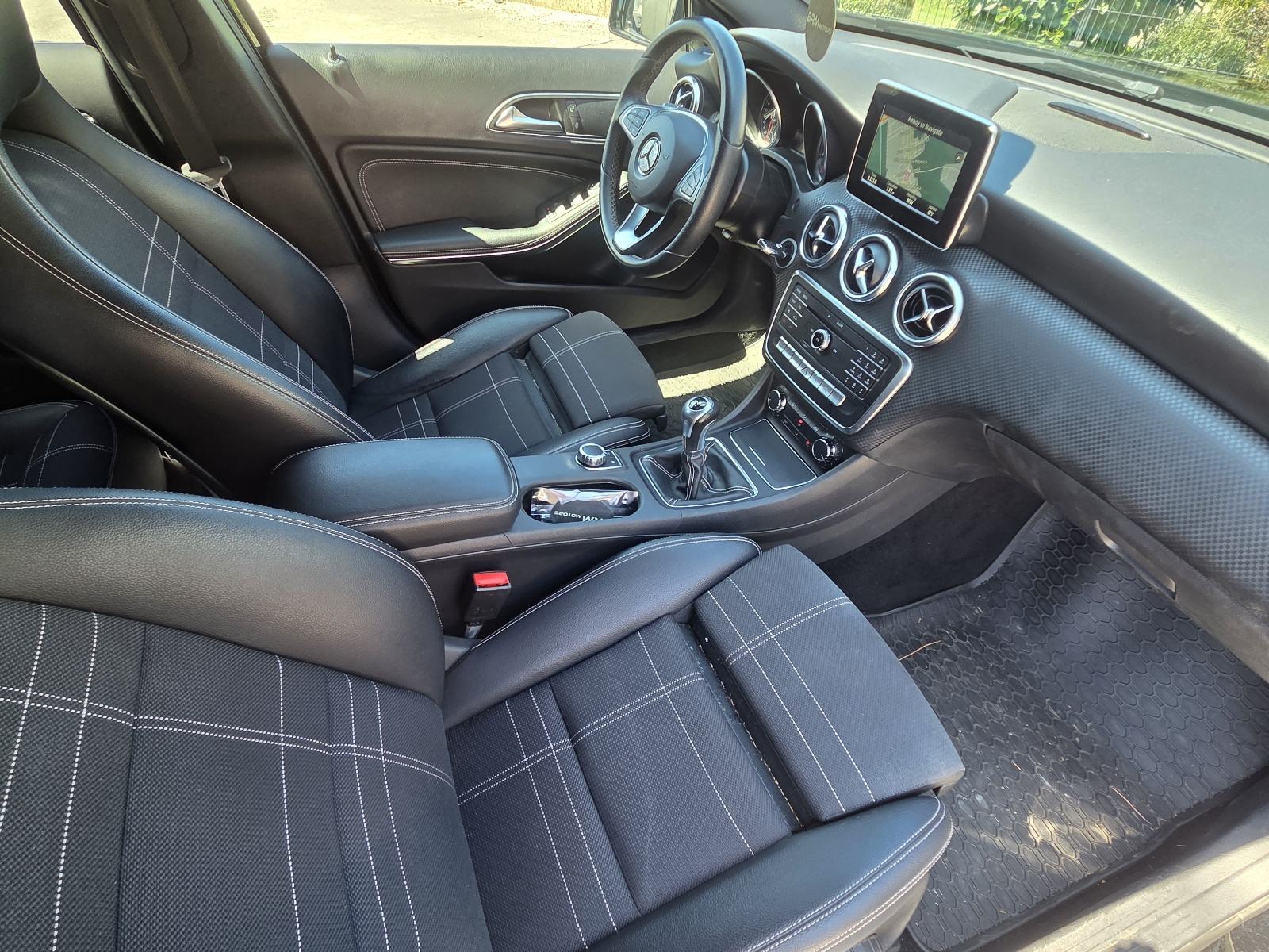 Mercedes-Benz A-klasa 180 benzin URBAN 6brzina --2016.g.--153.270km-, fotografija 14