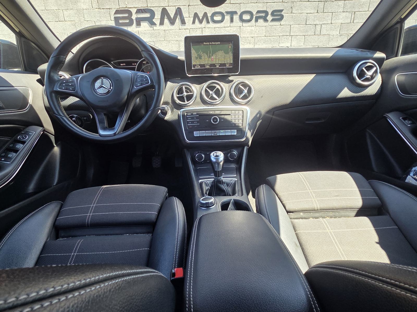 Mercedes-Benz A-klasa 180 benzin URBAN 6brzina --2016.g.--153.270km-, fotografija 16