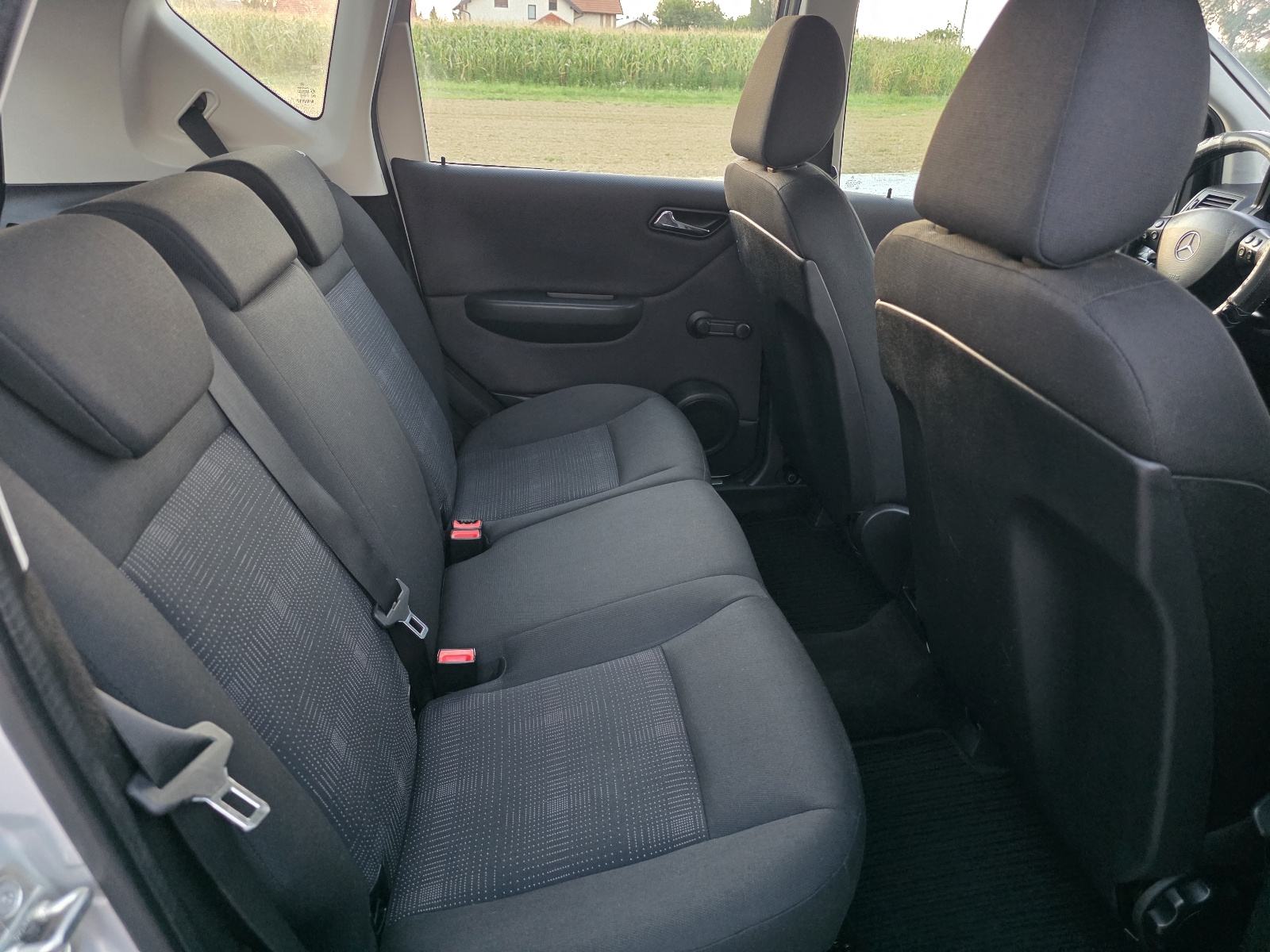Mercedes-Benz A-klasa 180 CDI, 170.000km, REG 03/2027.g, fotografija 17