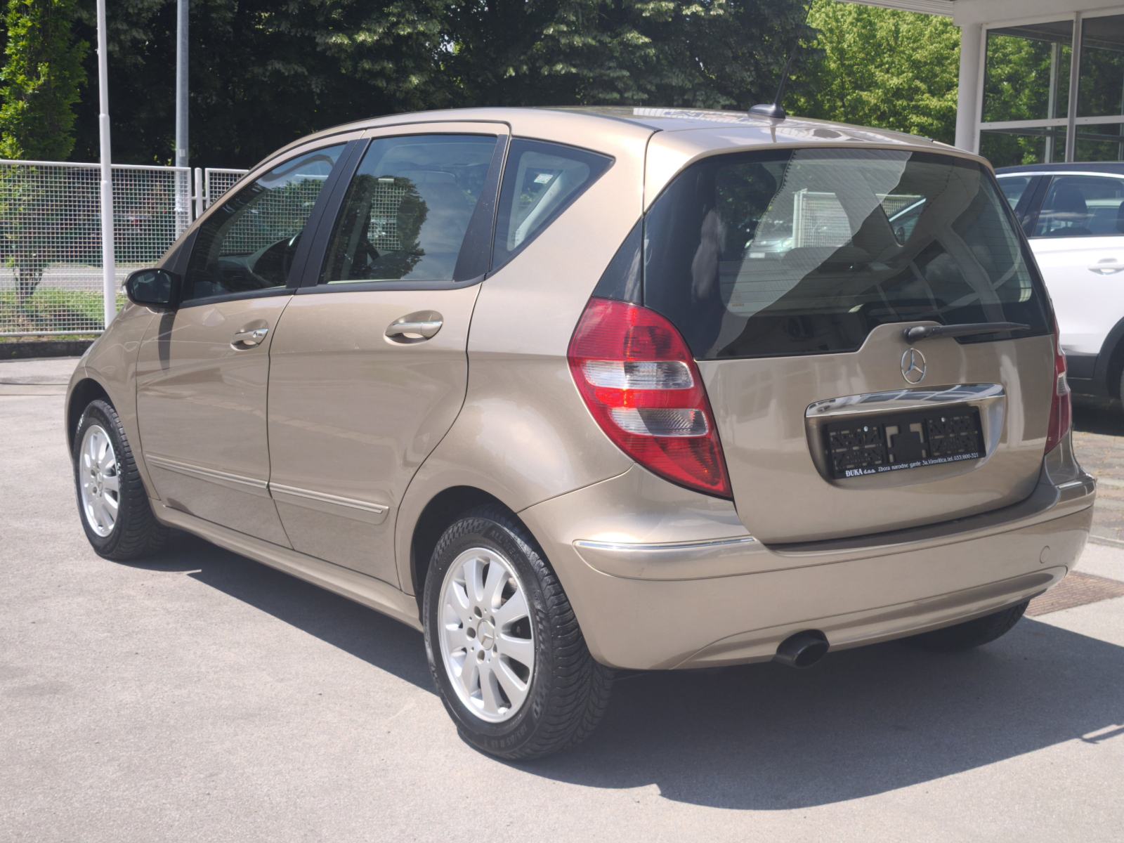 Mercedes-Benz A-klasa 180 CDI 6 BRZINA KOŽNI VOLAN GRIJANJE SJEDALA, fotografija 9