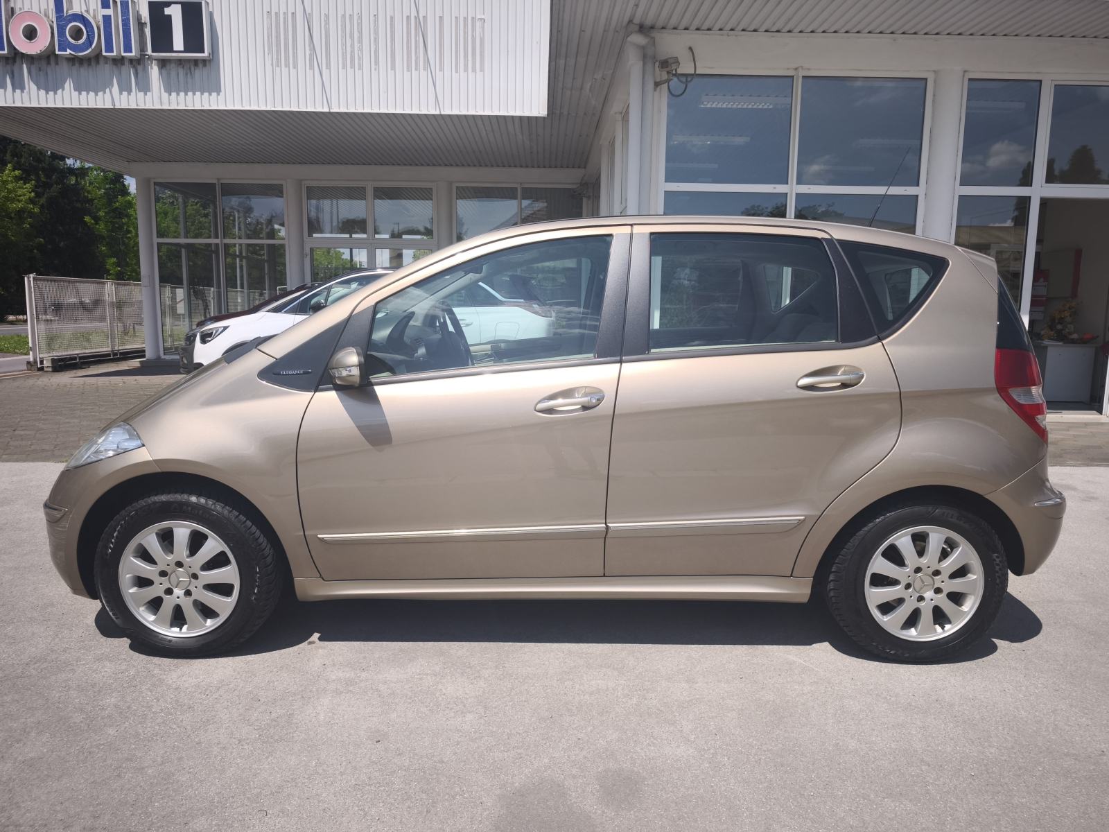 Mercedes-Benz A-klasa 180 CDI 6 BRZINA KOŽNI VOLAN GRIJANJE SJEDALA, fotografija 8