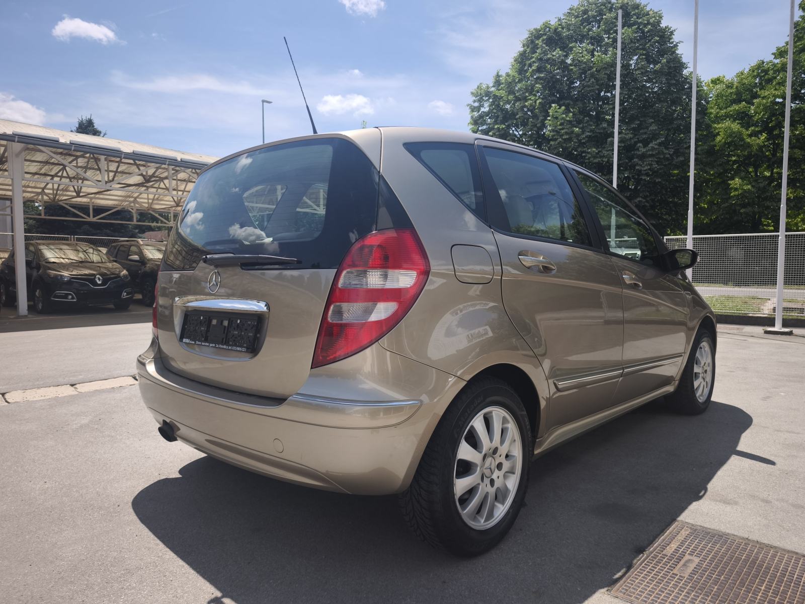 Mercedes-Benz A-klasa 180 CDI 6 BRZINA KOŽNI VOLAN GRIJANJE SJEDALA, fotografija 13