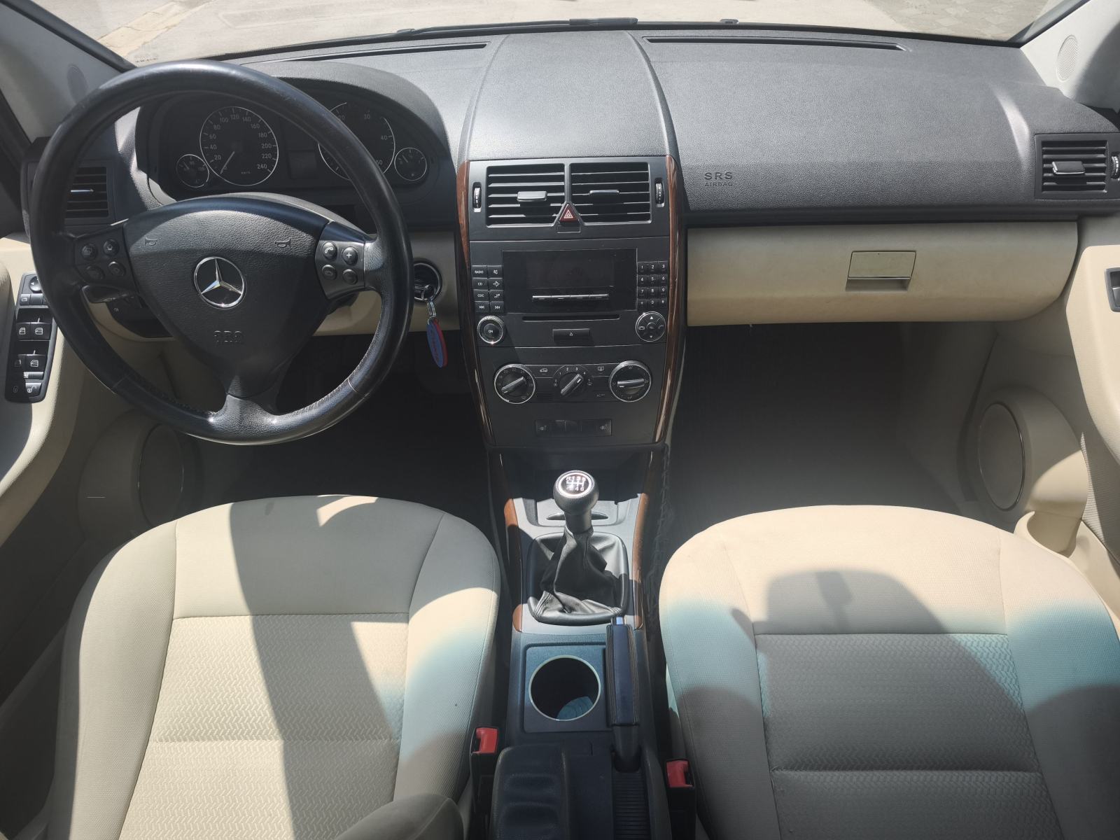 Mercedes-Benz A-klasa 180 CDI 6 BRZINA KOŽNI VOLAN GRIJANJE SJEDALA, fotografija 18