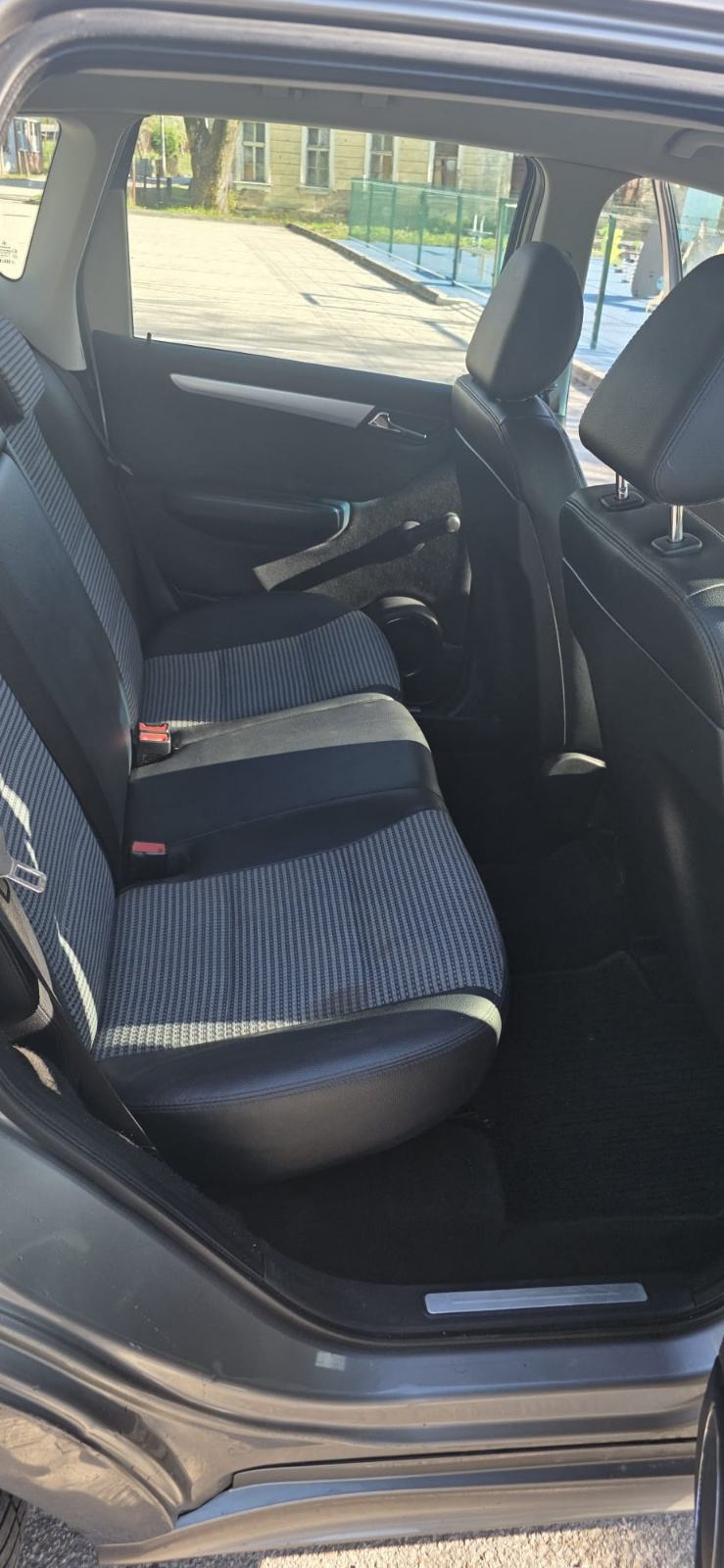 Mercedes-Benz A-klasa 180 CDI Avantgarde . Reg05/27, fotografija 16