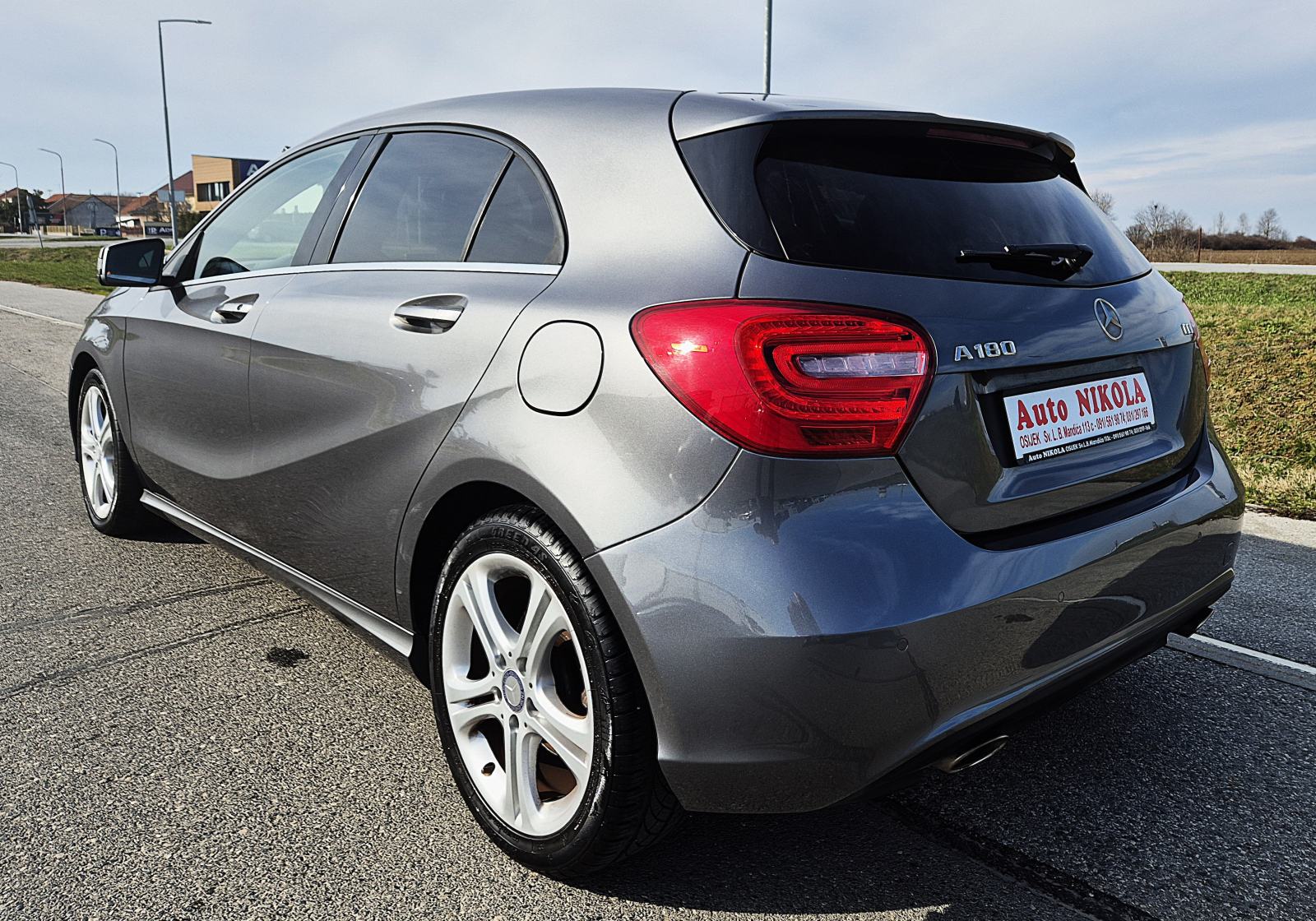 Mercedes-Benz A-klasa 180 CDI**NAVIGACIJA**BI-XENON SVJETLA**LED**PDC*, fotografija 9