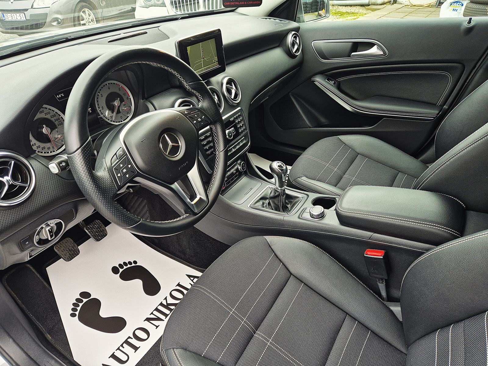 Mercedes-Benz A-klasa 180 CDI**NAVIGACIJA**BI-XENON SVJETLA**LED**PDC*, fotografija 14