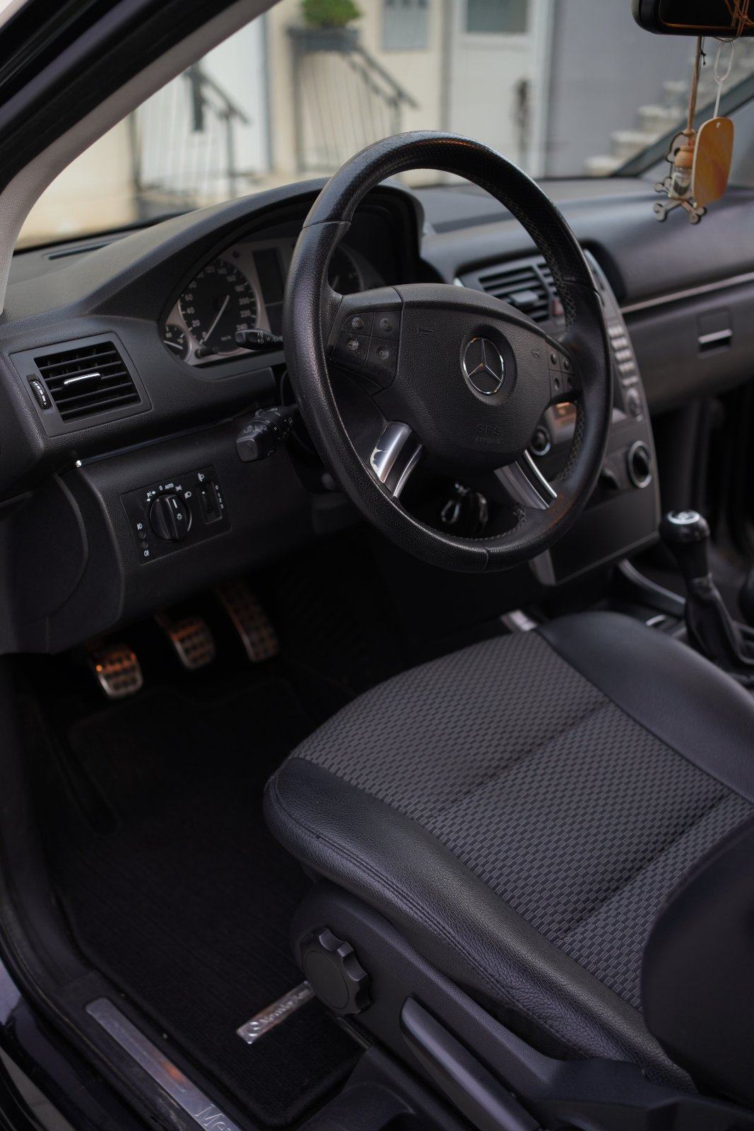 Mercedes-Benz B-klasa 180 CDI, fotografija 9