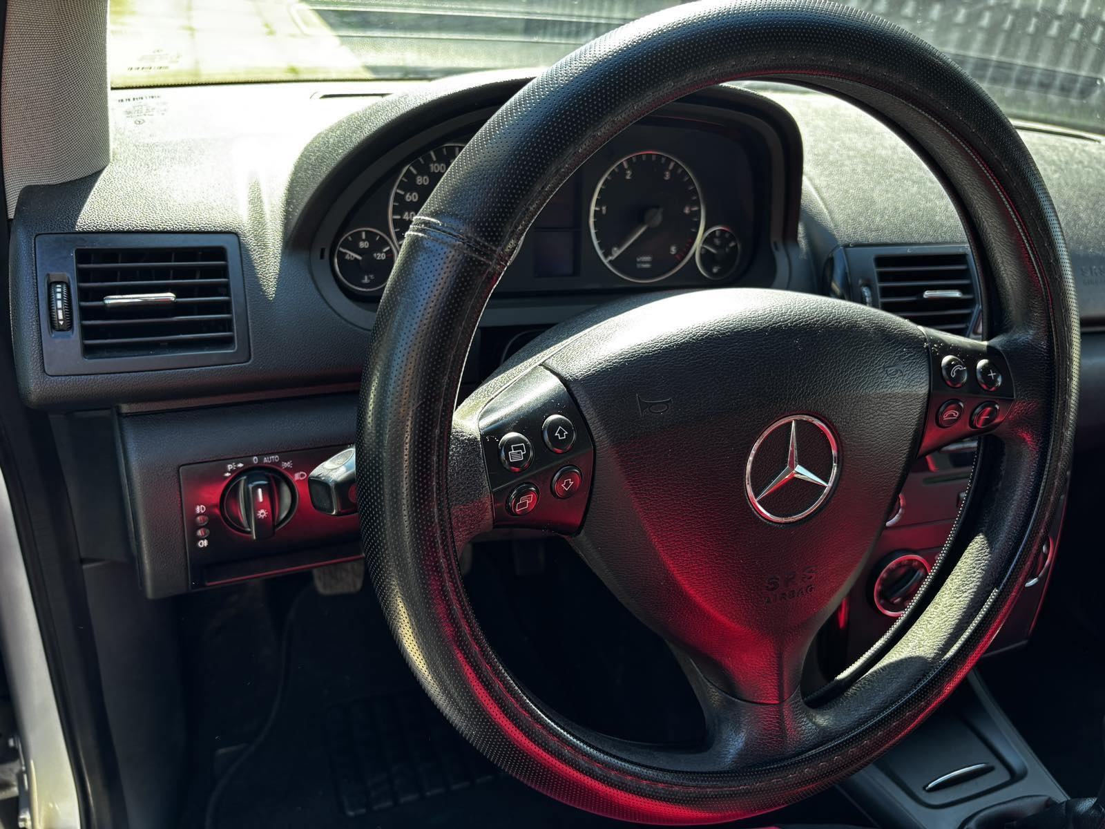Mercedes-Benz A-klasa 180 CDI, fotografija 13