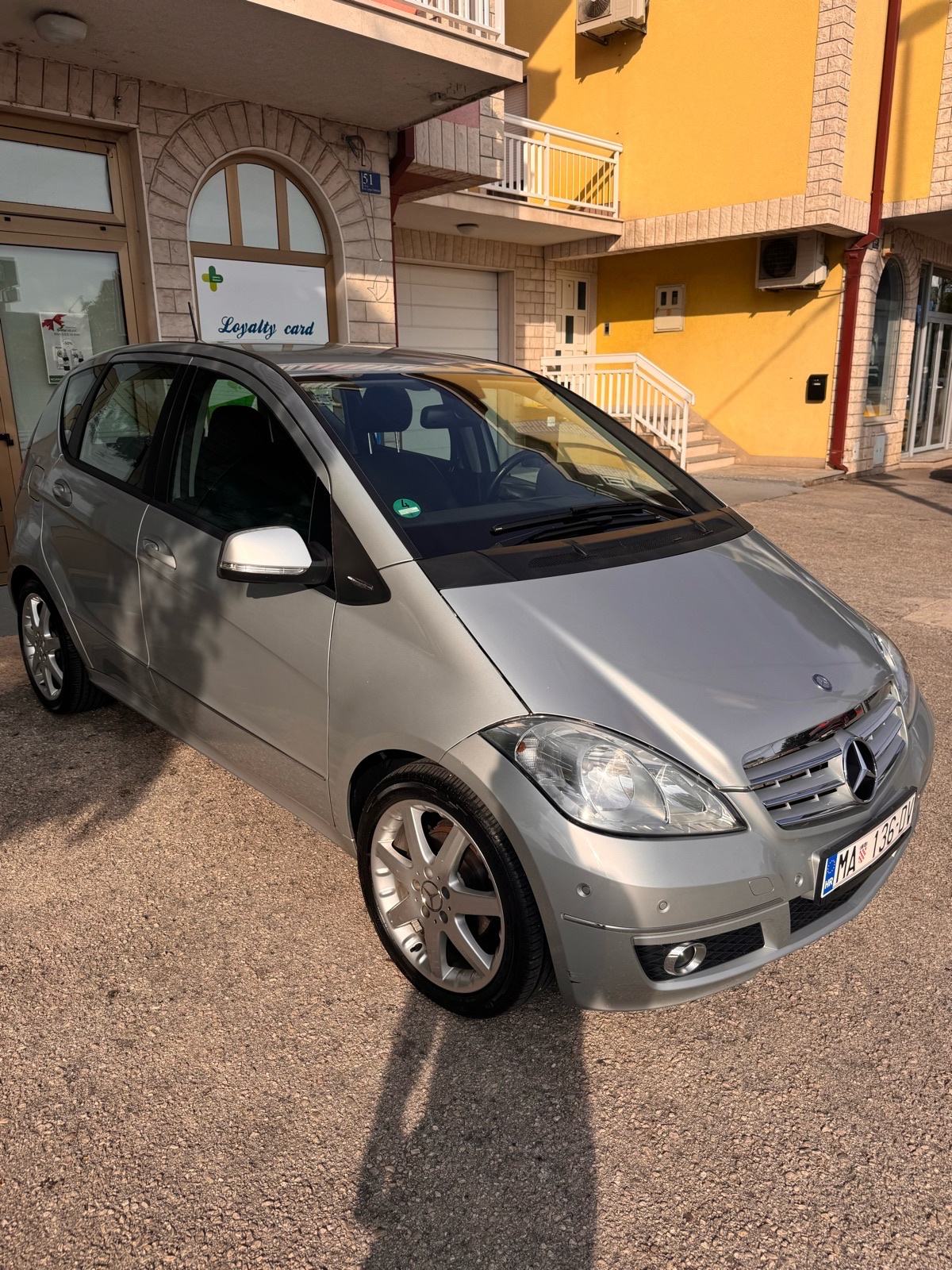 Mercedes Benz A 180 CDI/Ljetne i zimske gume/Avantgarde full oprema, pogled izvana - slika 5
