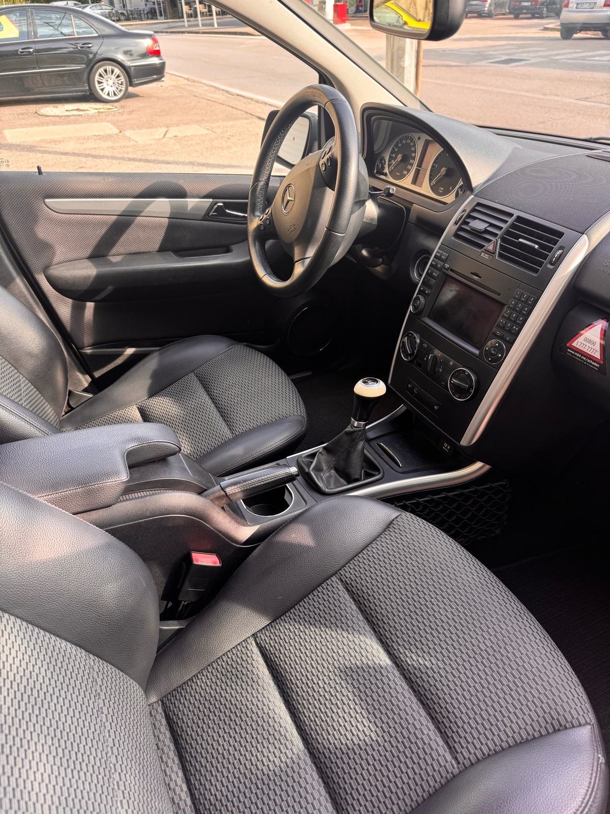 Mercedes Benz A 180 CDI/Ljetne i zimske gume/Avantgarde full oprema, fotografija 10