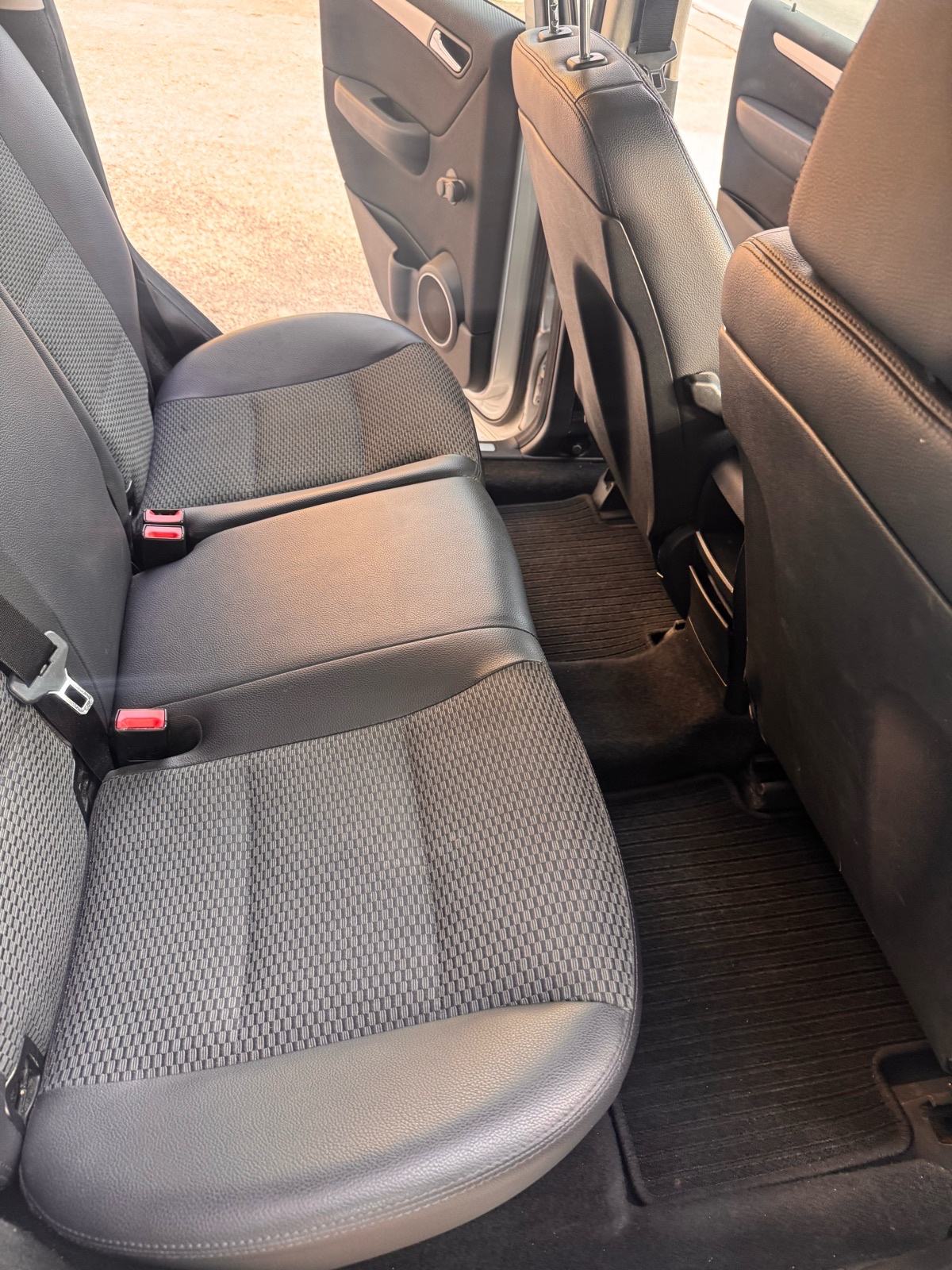 Mercedes Benz A 180 CDI/Ljetne i zimske gume/Avantgarde full oprema, fotografija 15