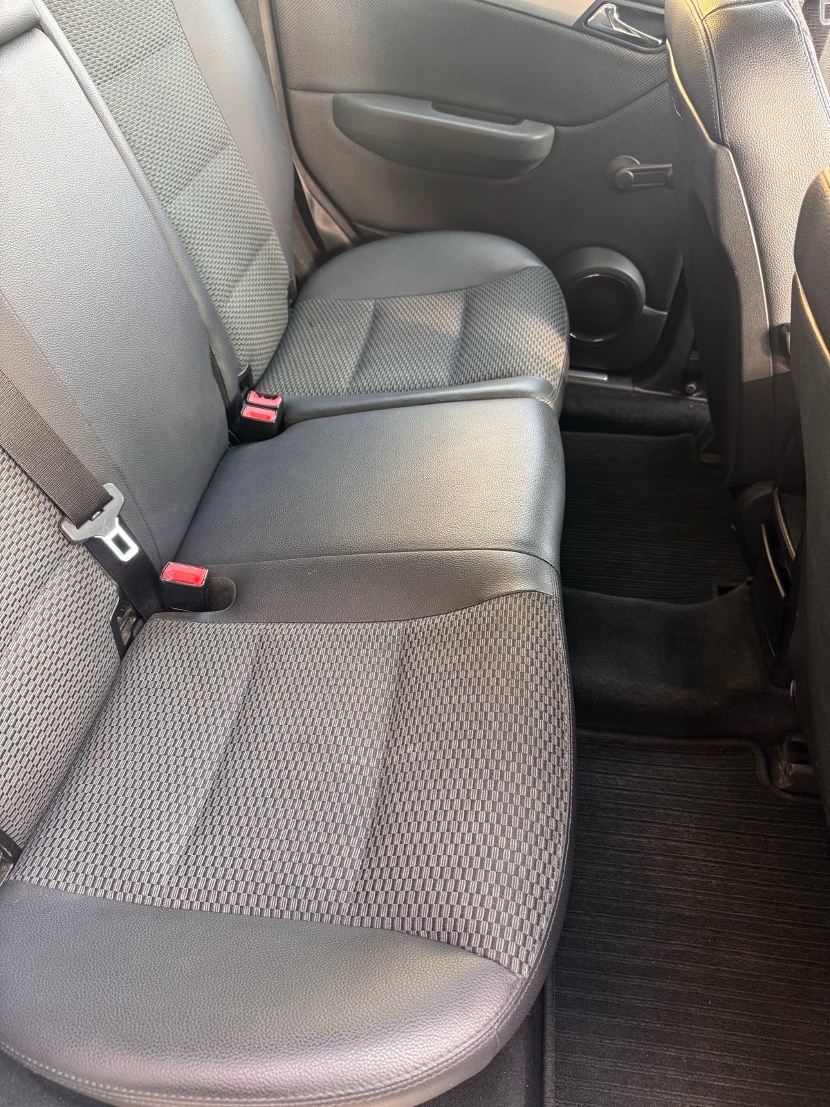 Mercedes Benz A 180 CDI/Ljetne i zimske gume/Avantgarde full oprema, fotografija 17