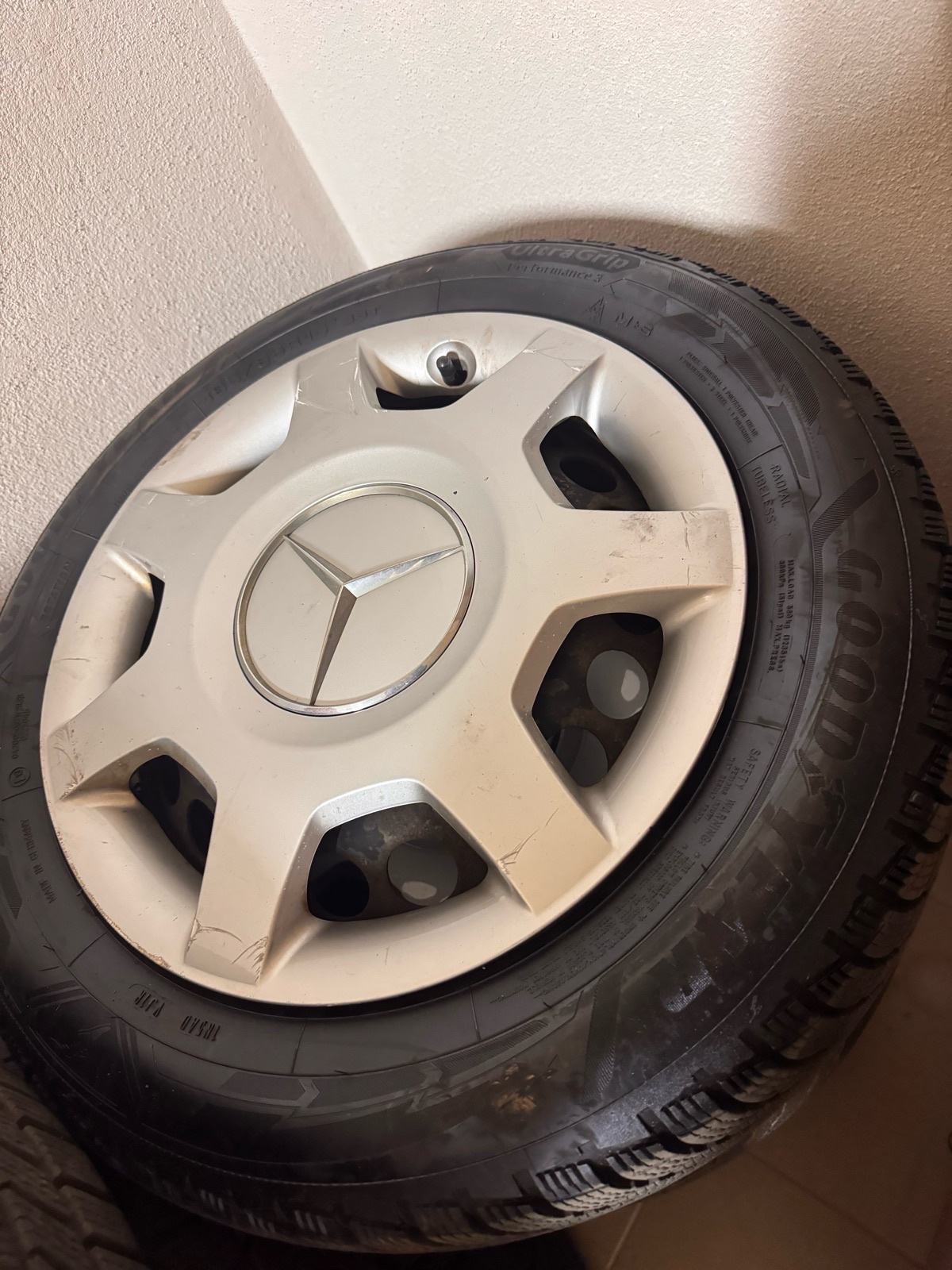 Mercedes Benz A 180 CDI/Ljetne i zimske gume/Avantgarde full oprema, fotografija 19