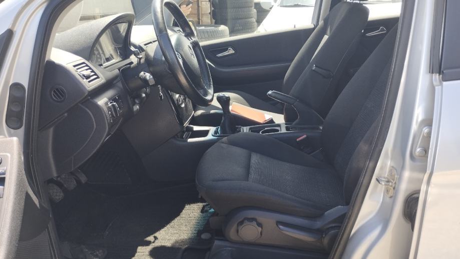 Mercedes-Benz A-klasa 180 CDI, fotografija 12