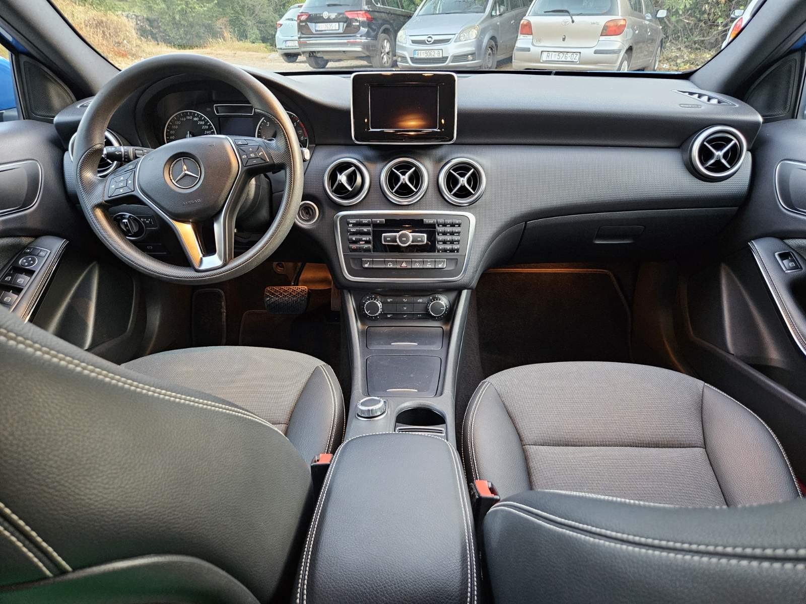 Mercedes-Benz A-klasa 180 CDI Style automatik 2015. ovlašteni servis, fotografija 9