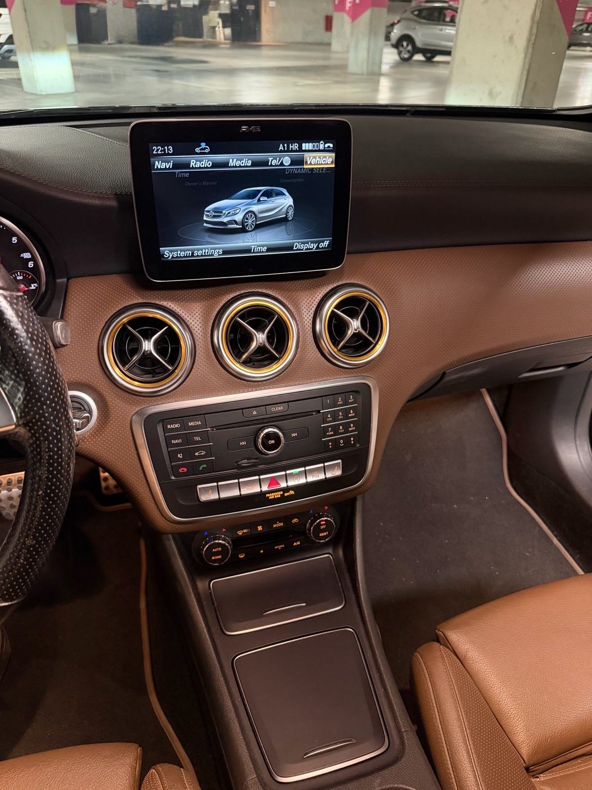 Mercedes-Benz A-klasa 180 d AMG automatik, fotografija 17