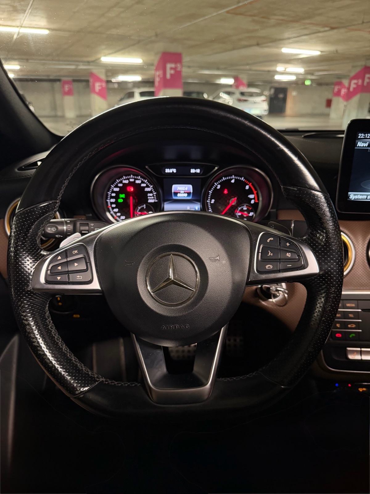 Mercedes-Benz A-klasa 180 d AMG automatik, fotografija 16