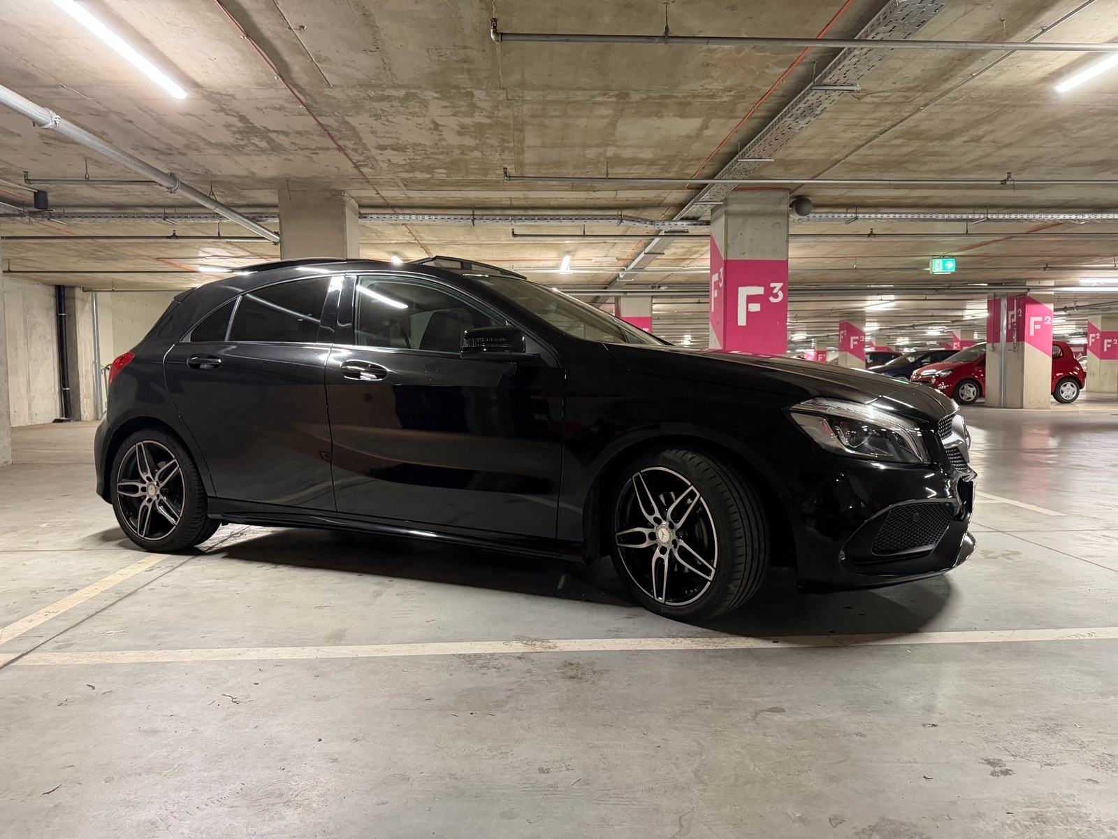 Mercedes-Benz A-klasa 180 d AMG automatik, fotografija 7