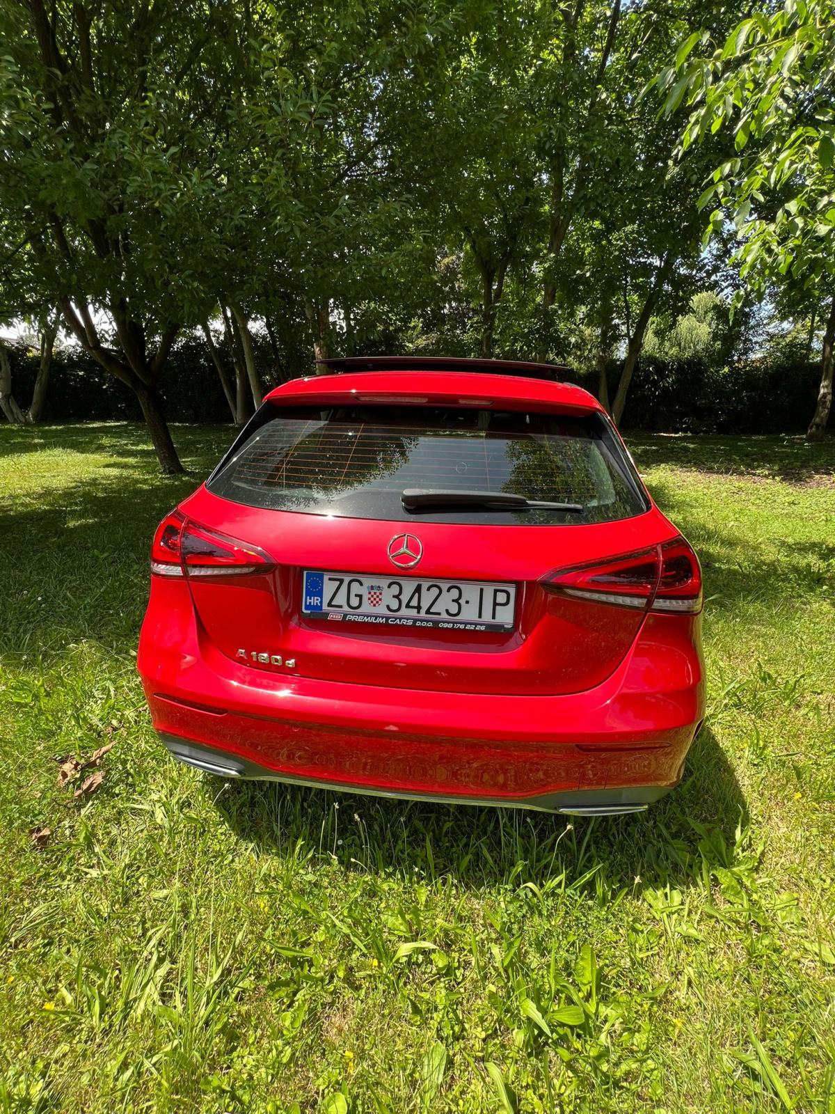 Mercedes-Benz A-klasa 180 d AMG line, fotografija 15